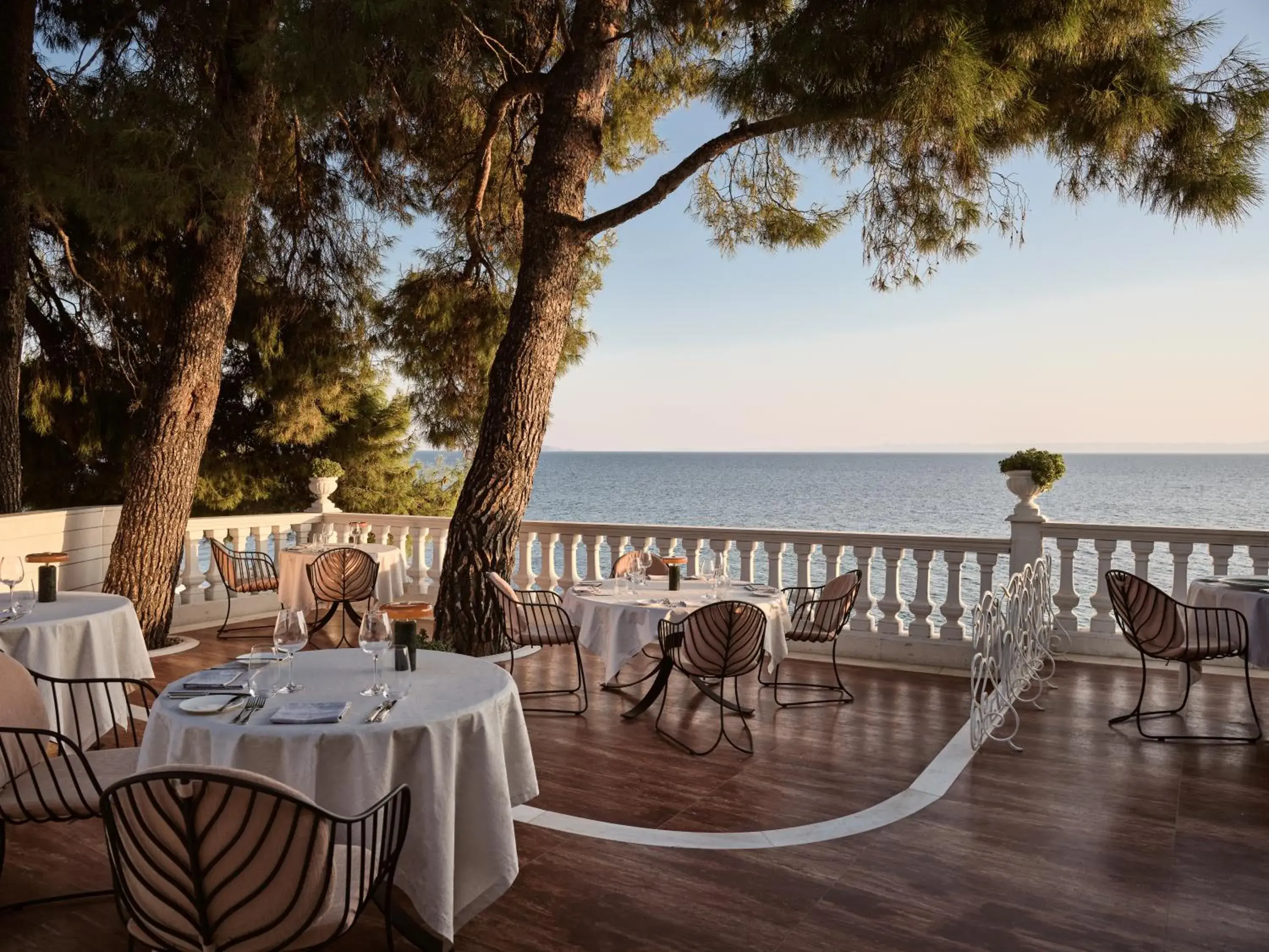 Restaurant/places to eat in The Danai Restaurant/places to eat in The Danai