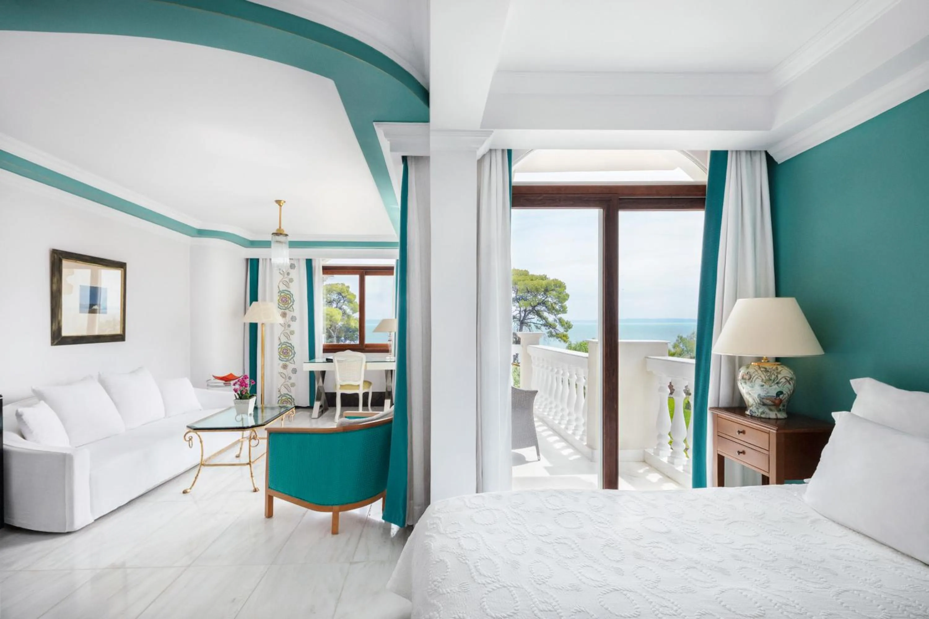 Living room, Bed in The Danai