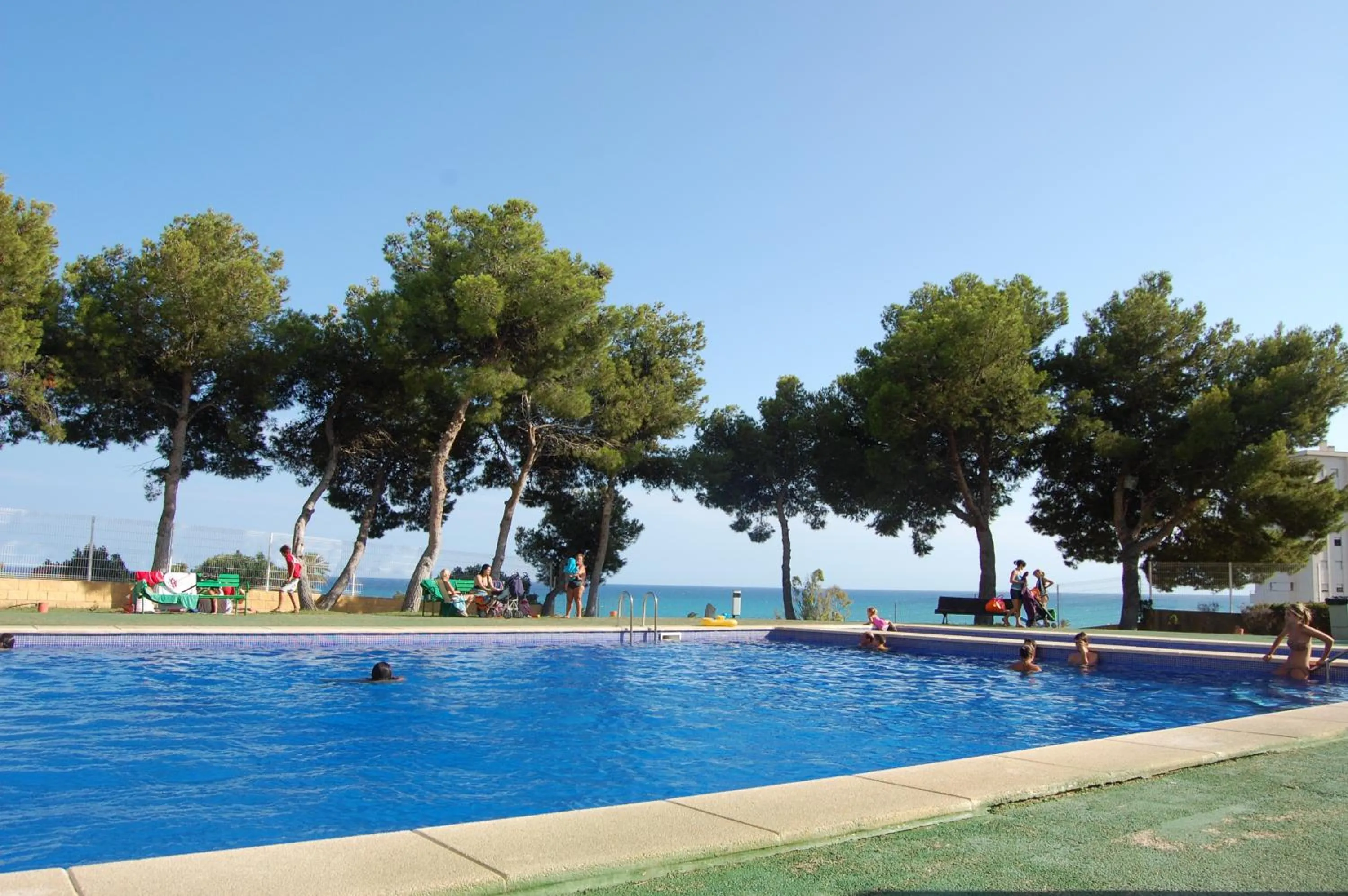 Swimming pool in Sainvi 5-5D