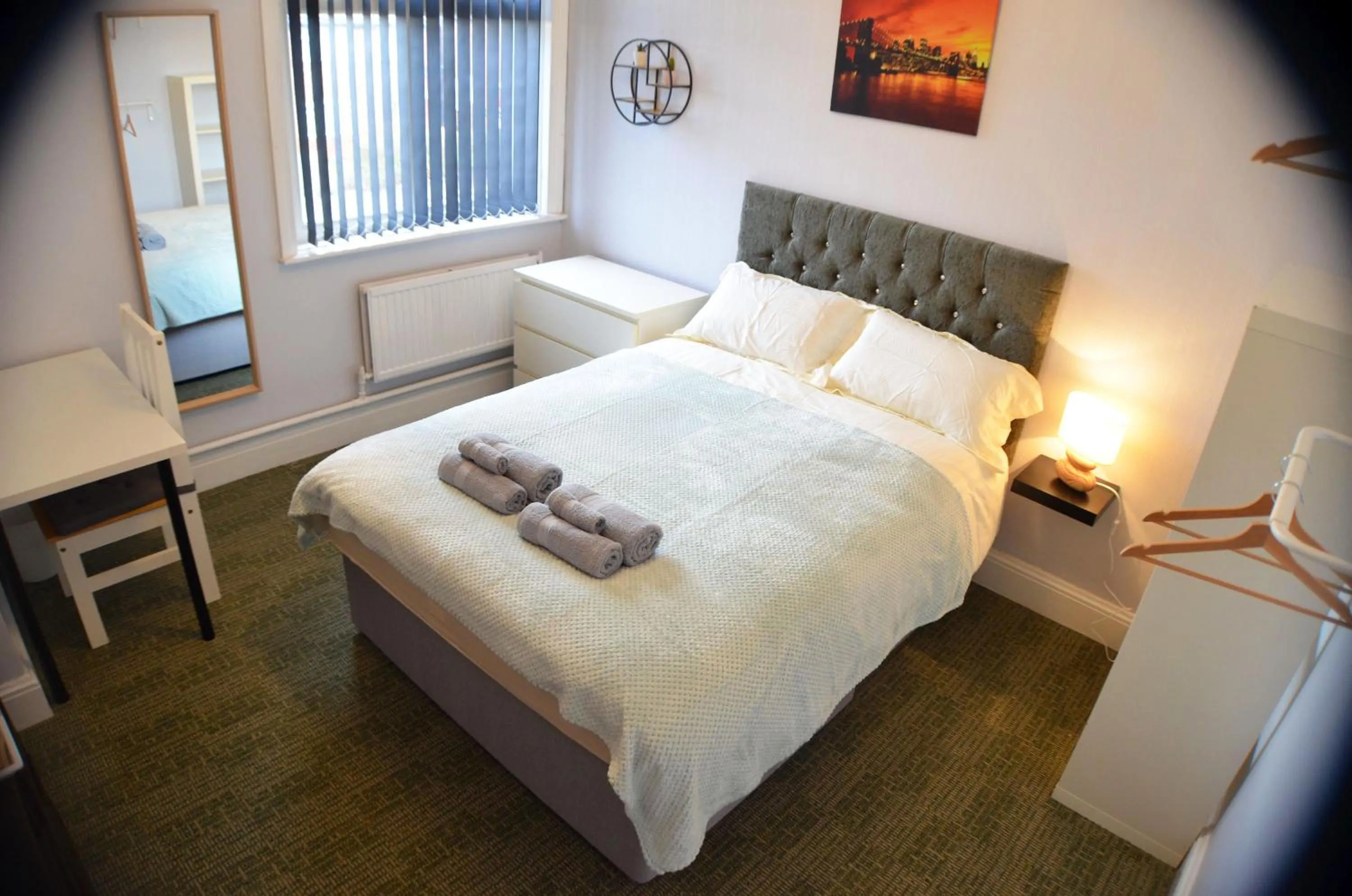 Photo of the whole room, Bed in Gorton Mount Hotel Manchester