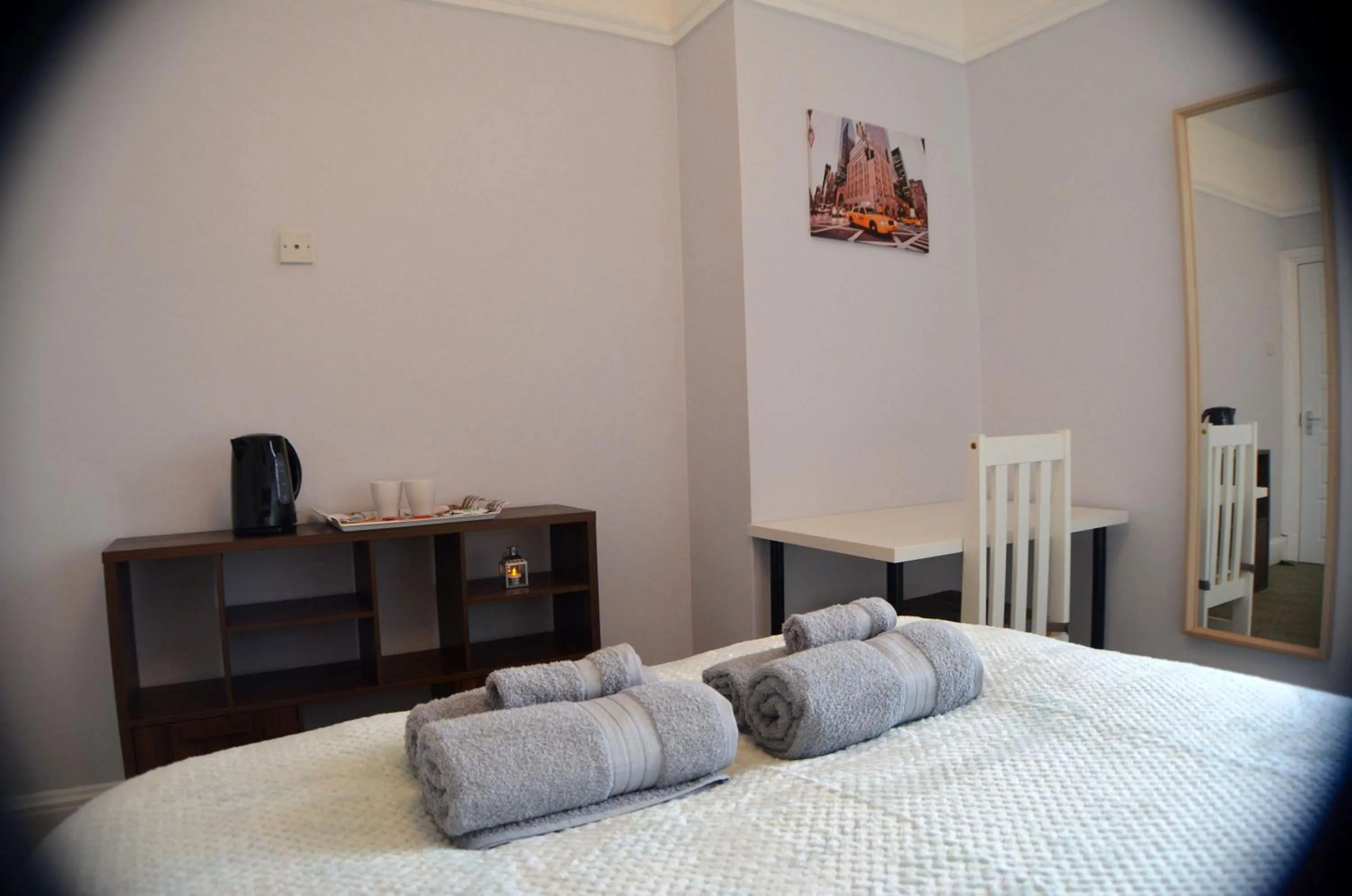 Bedroom, Bed in Gorton Mount Hotel Manchester