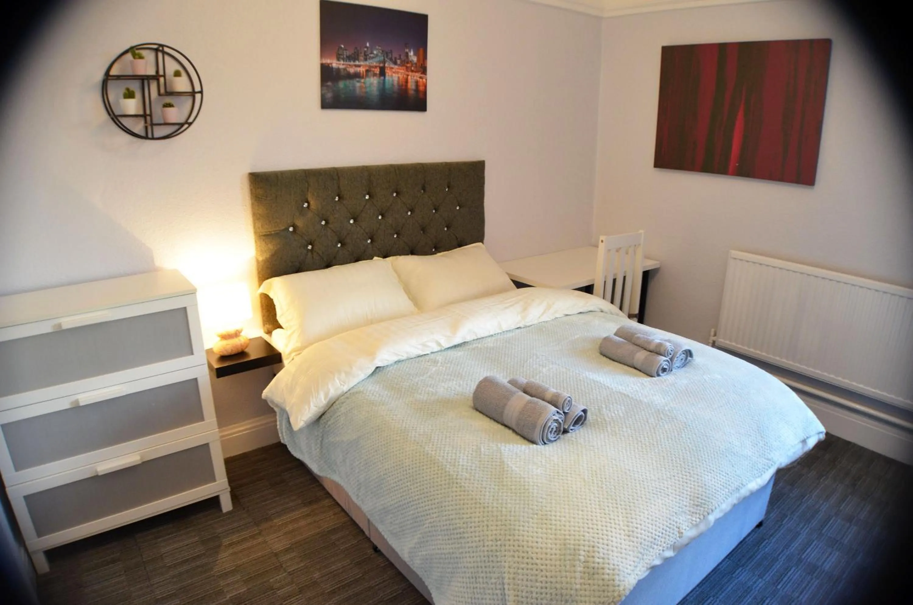 Bedroom, Bed in Gorton Mount Hotel Manchester