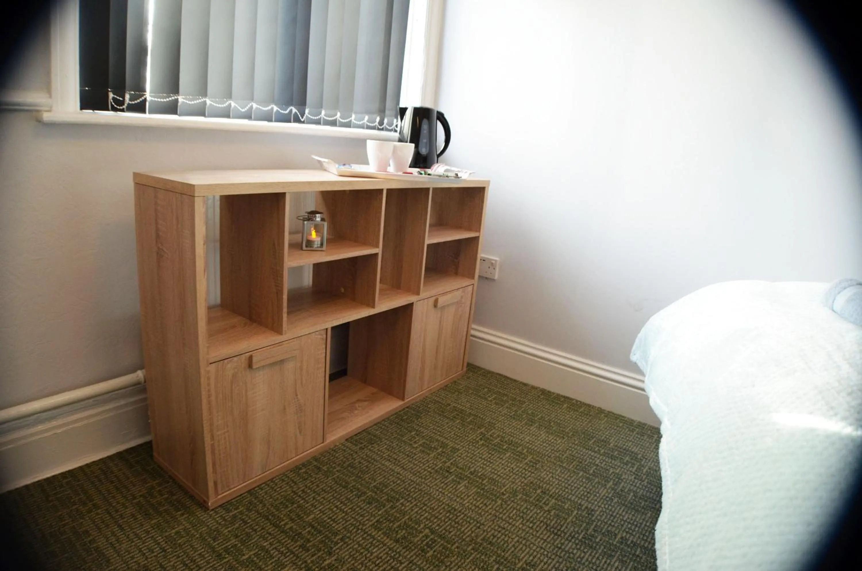 Coffee/tea facilities in Gorton Mount Hotel Manchester