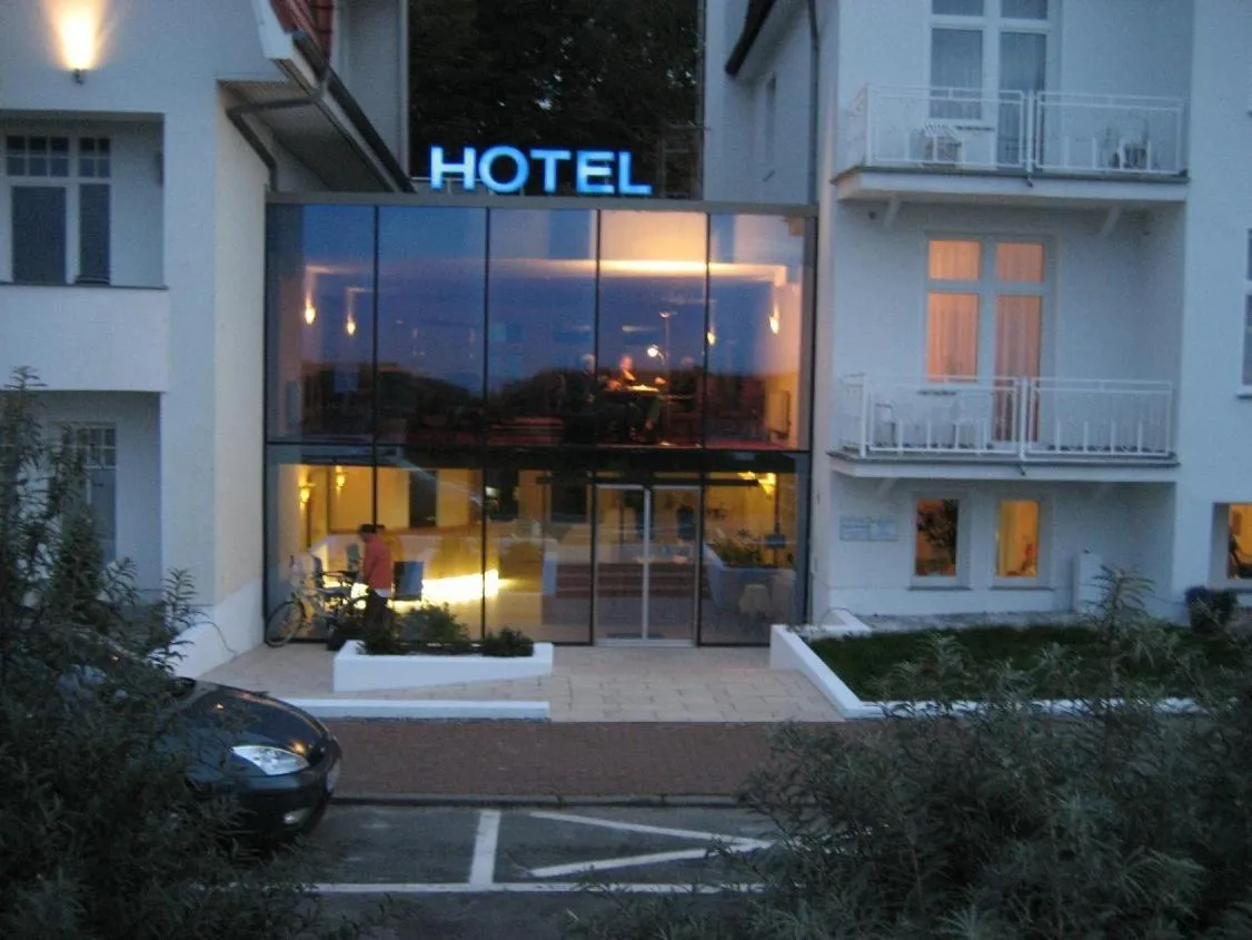 Facade/entrance in Kur- und Ferienhotel Sanddorn