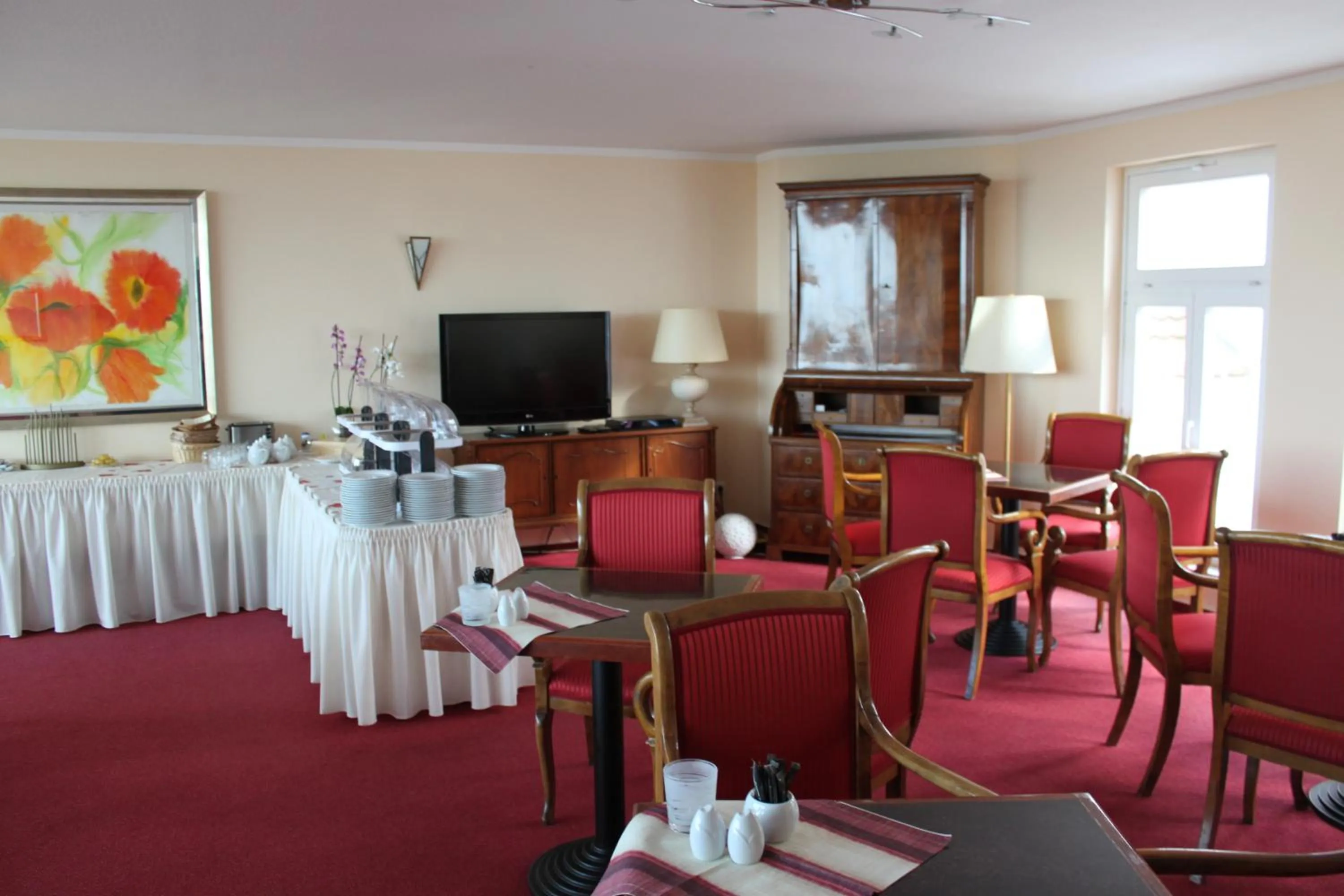 Restaurant/places to eat in Kur- und Ferienhotel Sanddorn