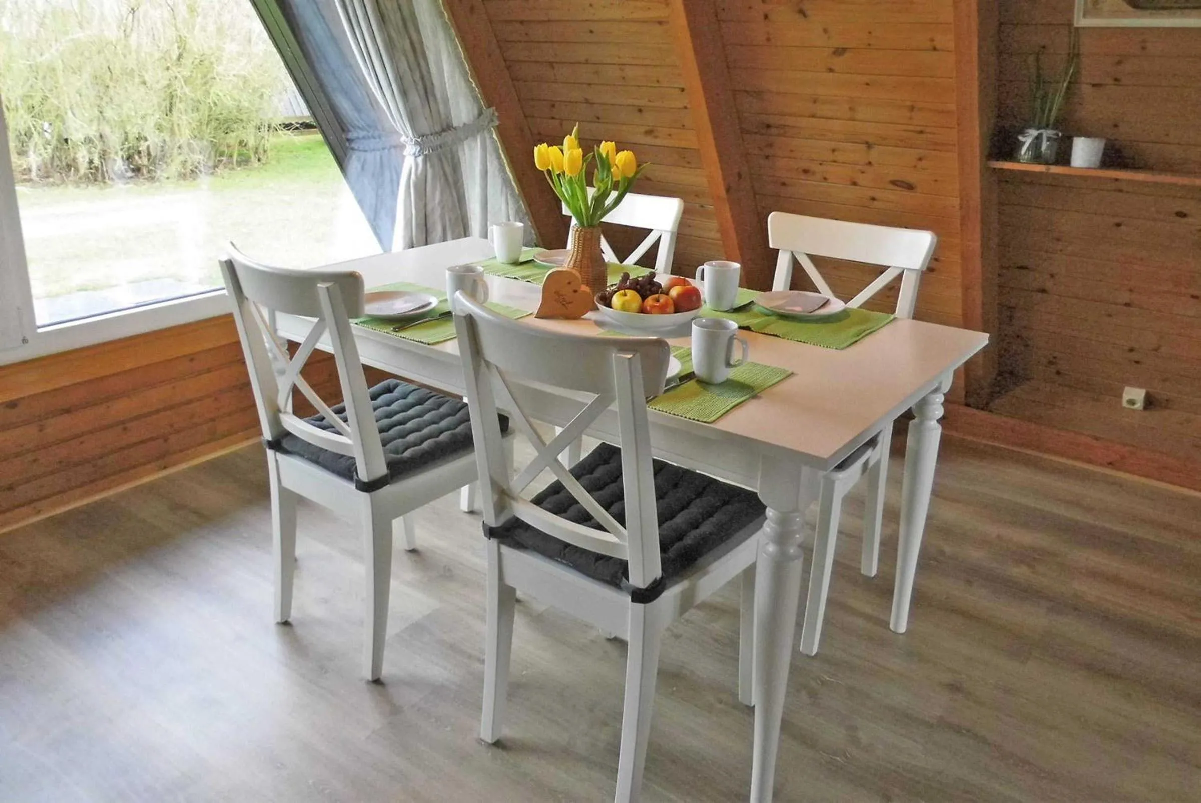 Zeltdachhaus mit W_LAN in Strandna
