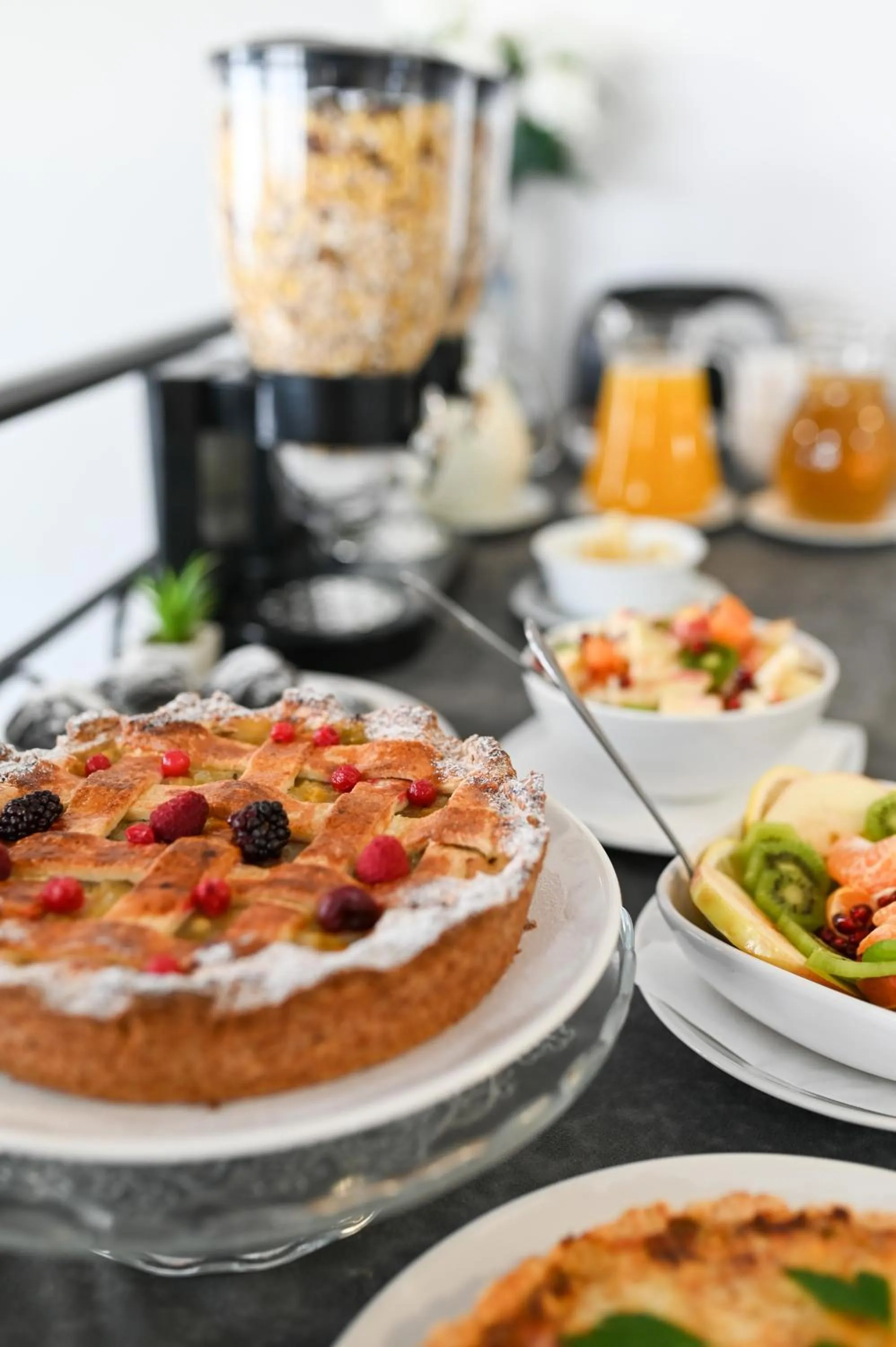 Food and drinks in Garni Hotel Dash