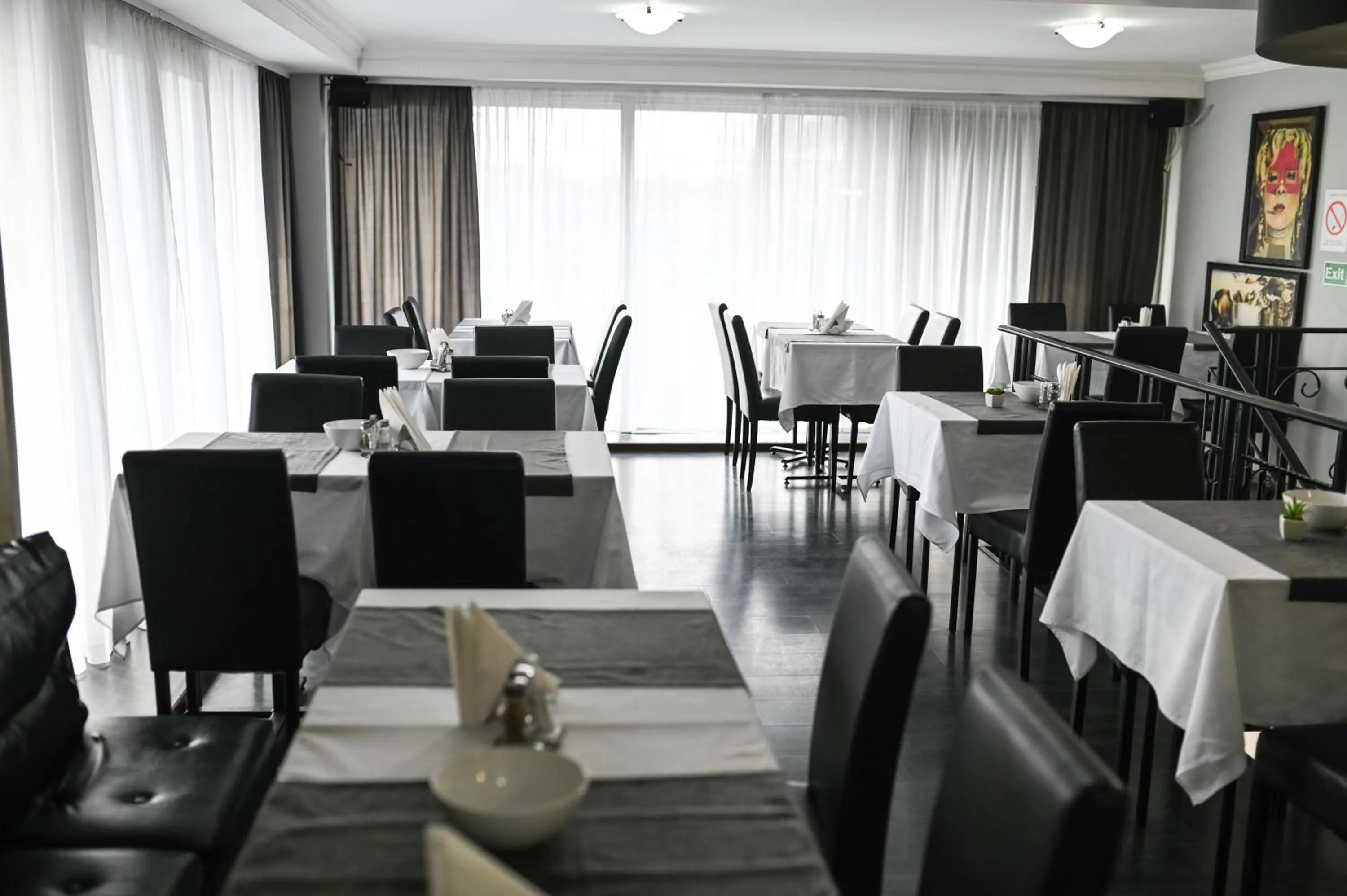 Restaurant/places to eat in Garni Hotel Dash
