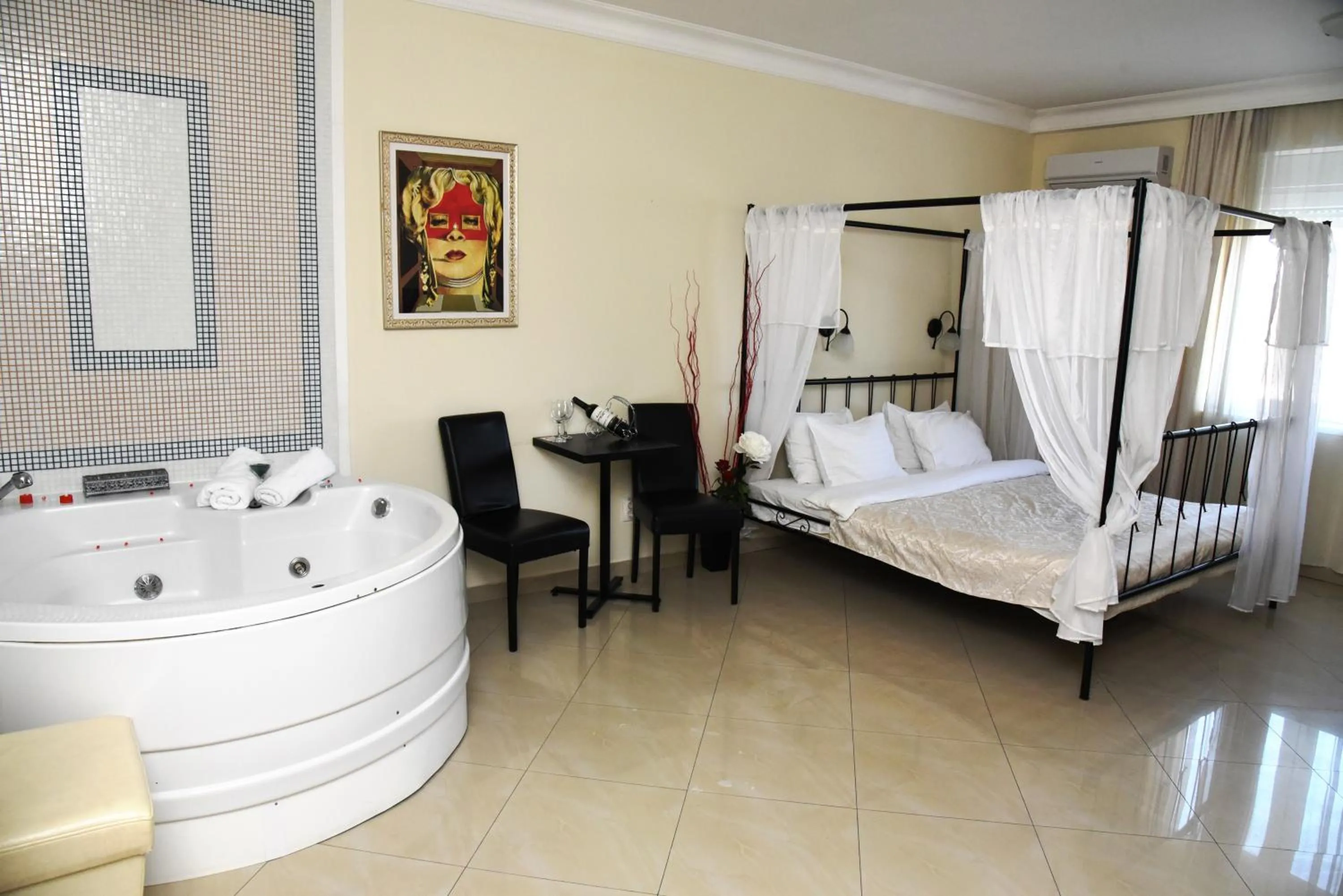 Photo of the whole room, Bed in Garni Hotel Dash