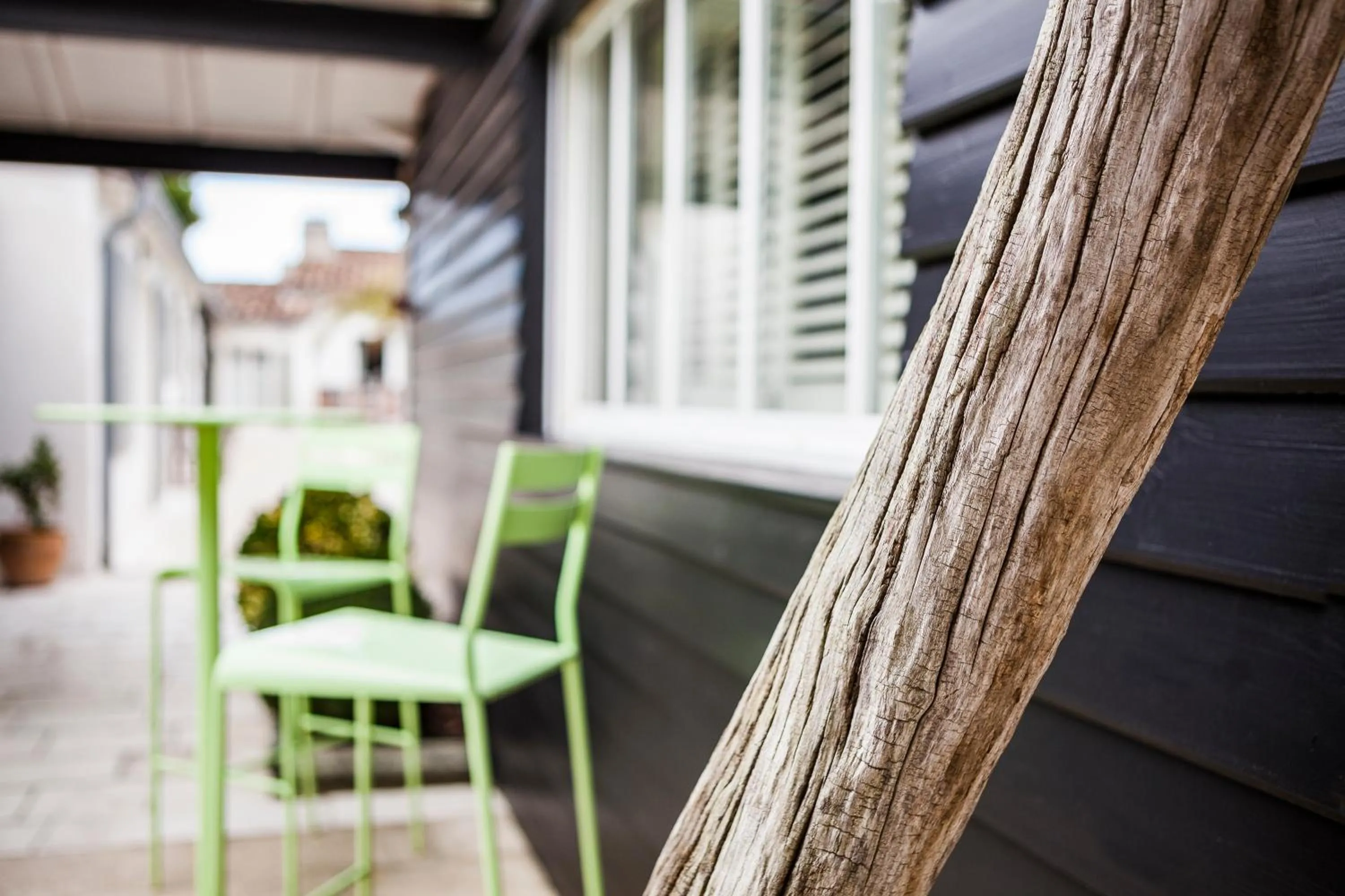 Patio in Hotel Les Bois Flottais