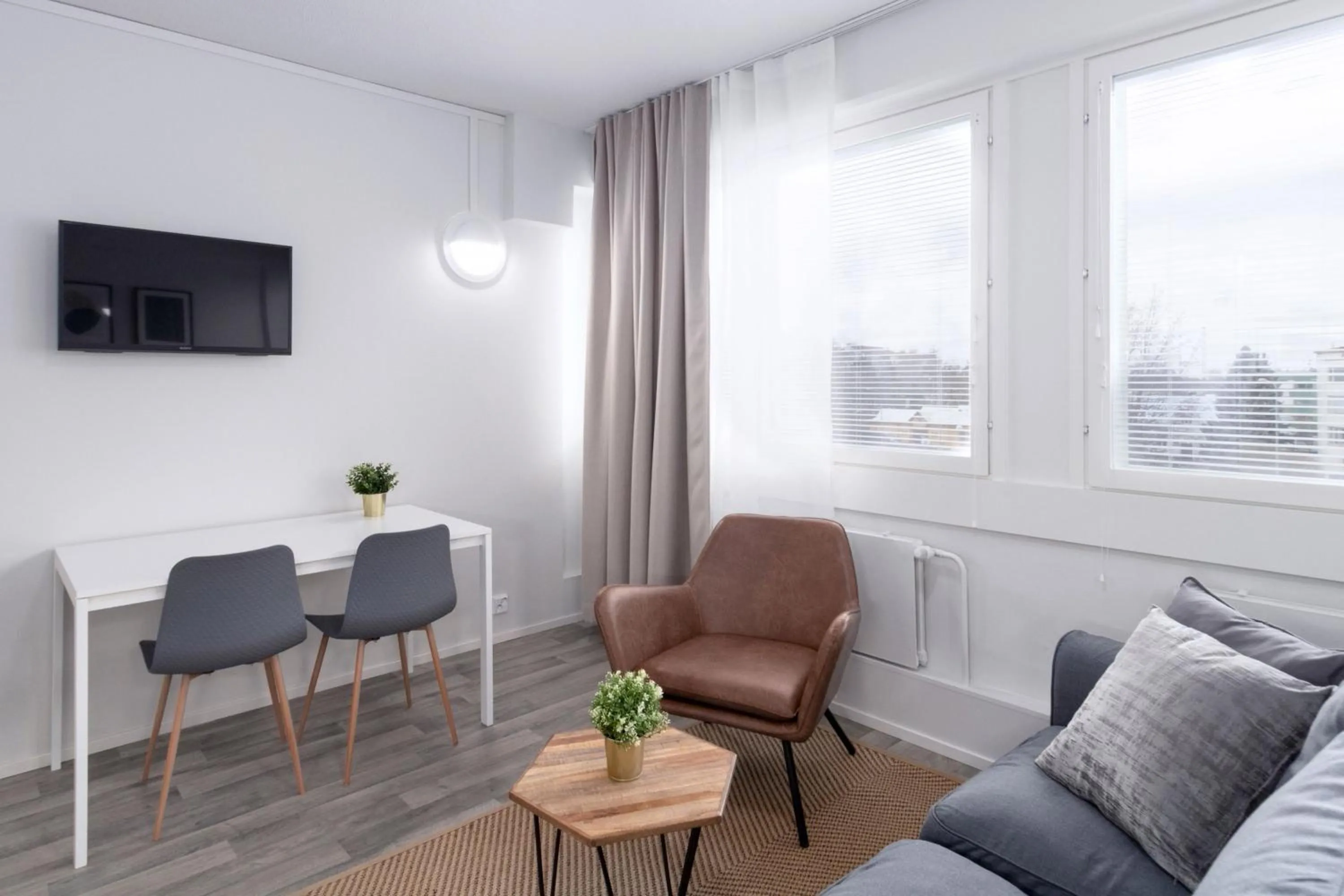 TV and multimedia in Forenom Serviced Apartments Rauma Kaivopuisto