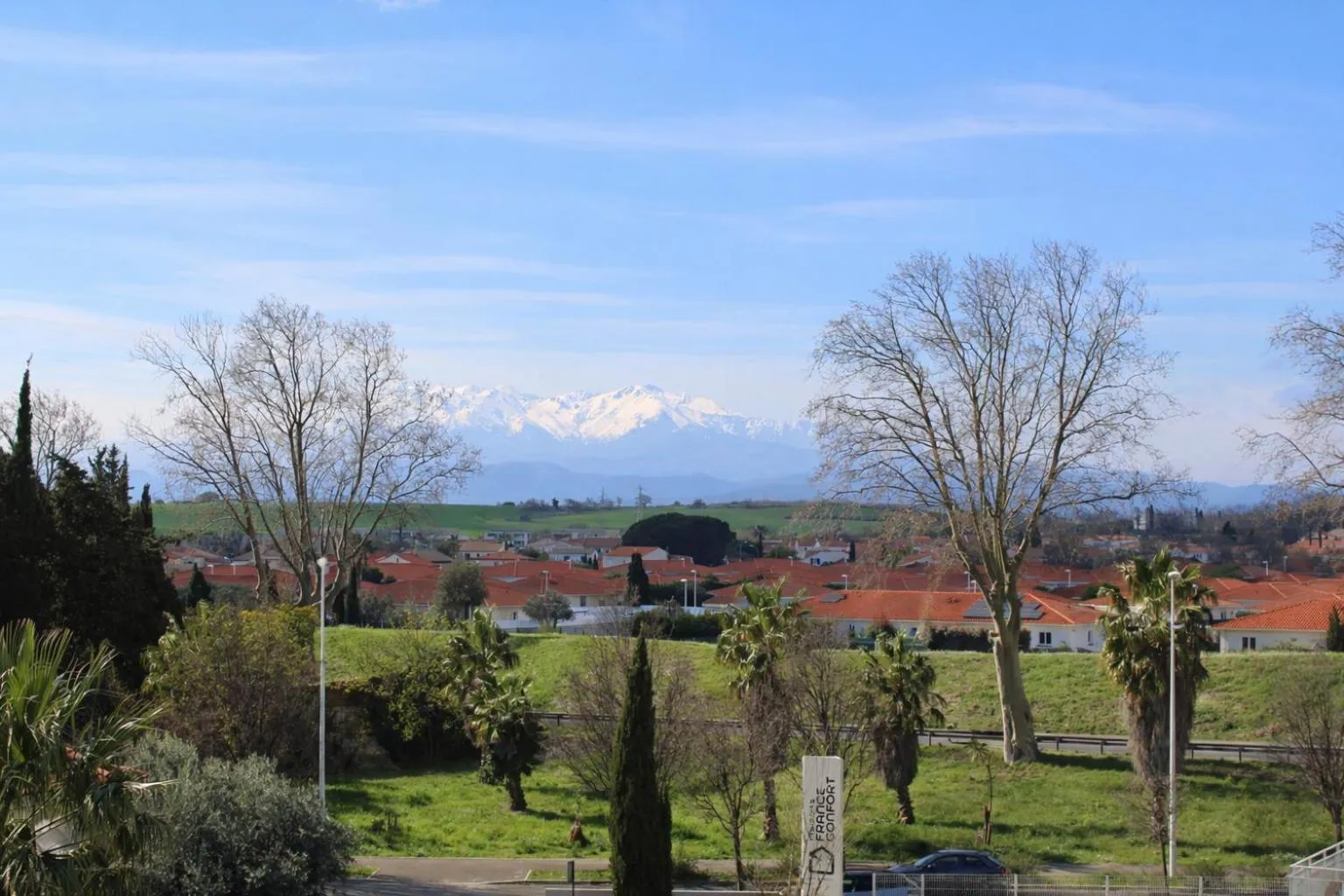 Mountain view in Kyriad Perpignan Sud