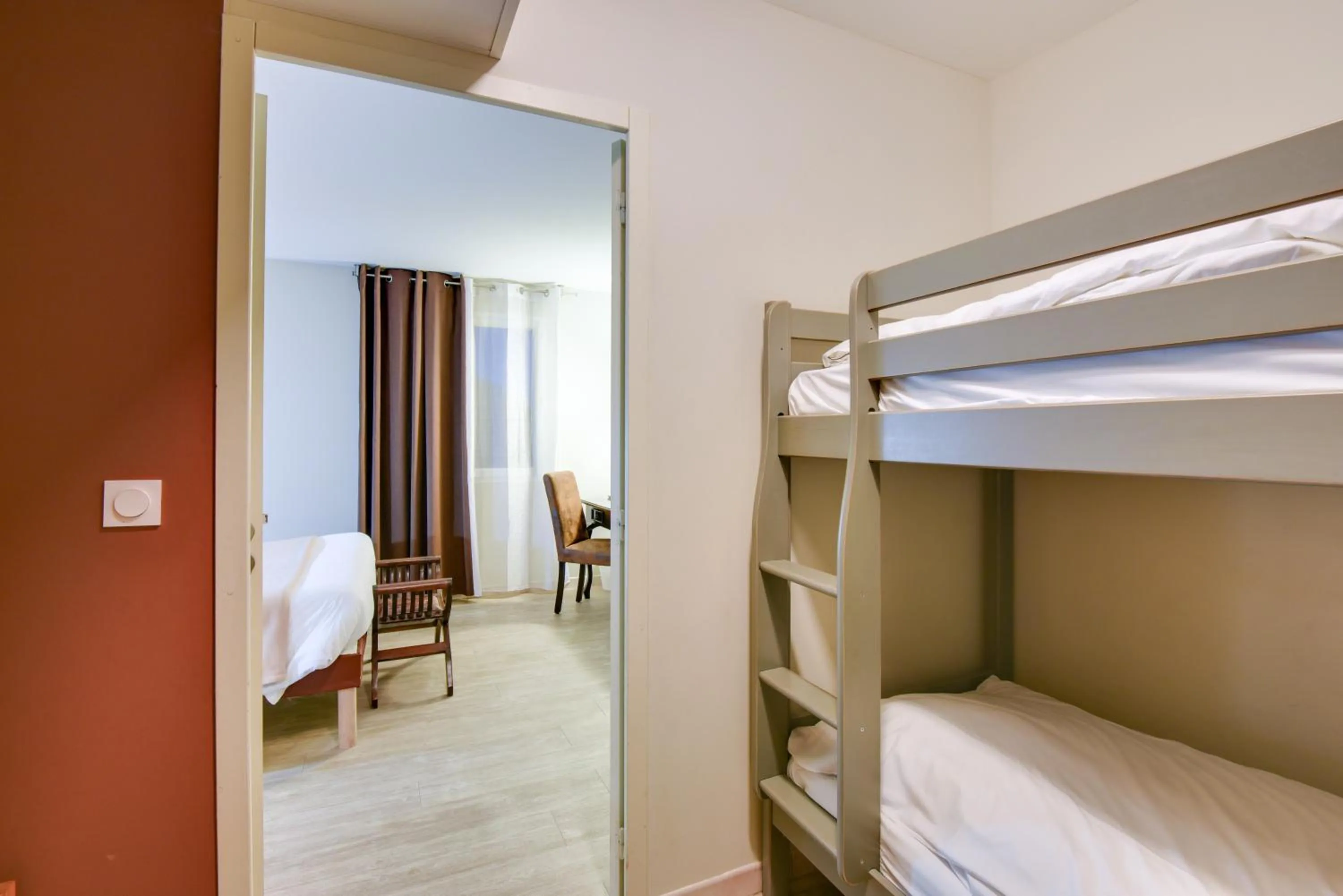 Bedroom, Bed in Kyriad Perpignan Sud