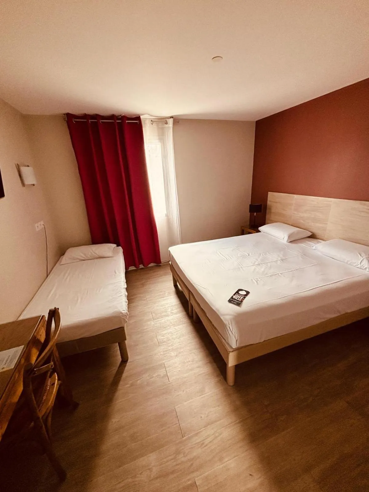 Bedroom, Bed in Kyriad Perpignan Sud