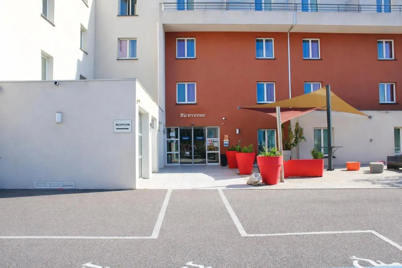 Property building in Kyriad Perpignan Sud Property building in Kyriad Perpignan Sud