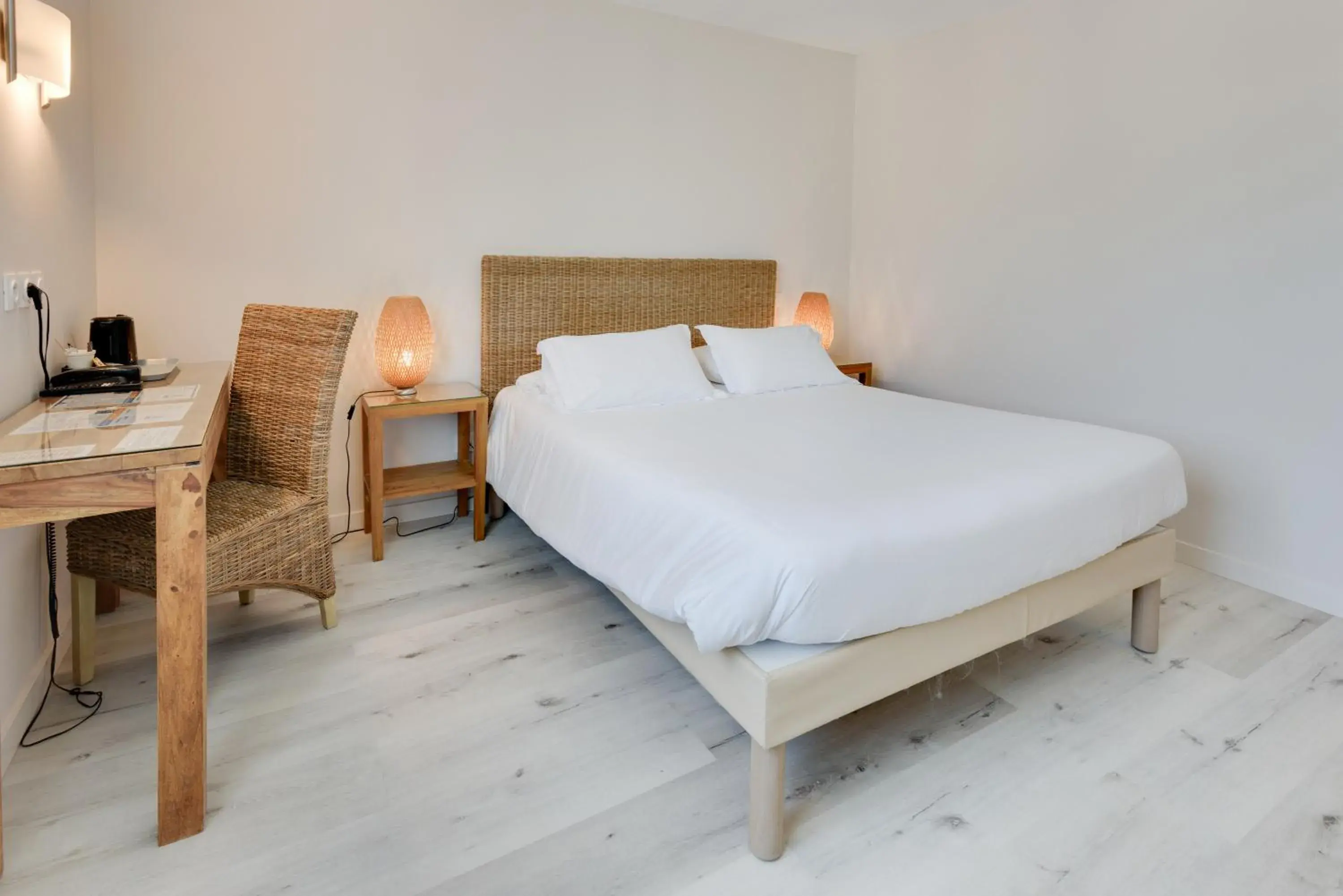 Bedroom, Bed in Kyriad Perpignan Sud Bedroom, Bed in Kyriad Perpignan Sud