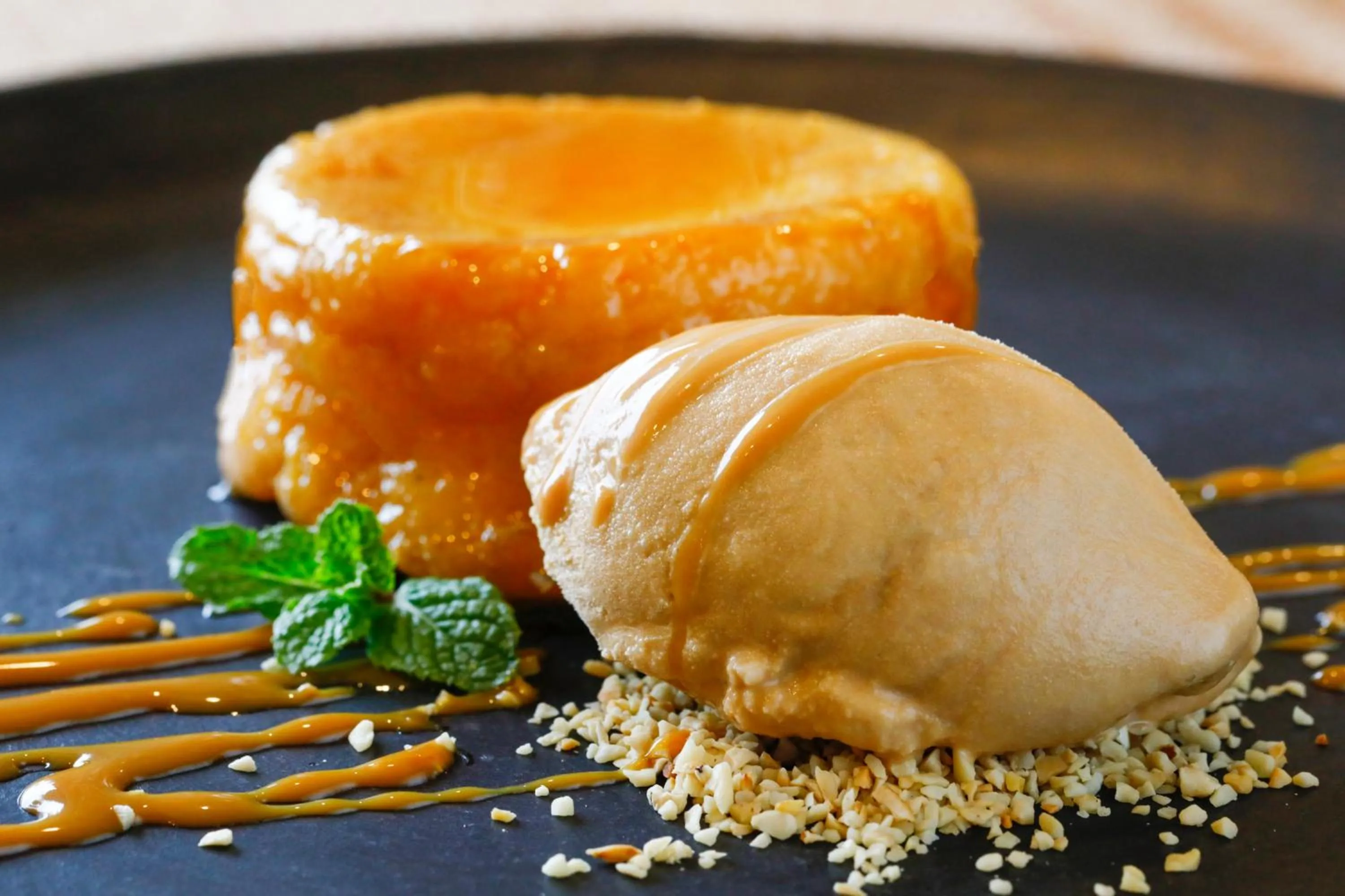 Restaurant/places to eat in Manary Praia Hotel