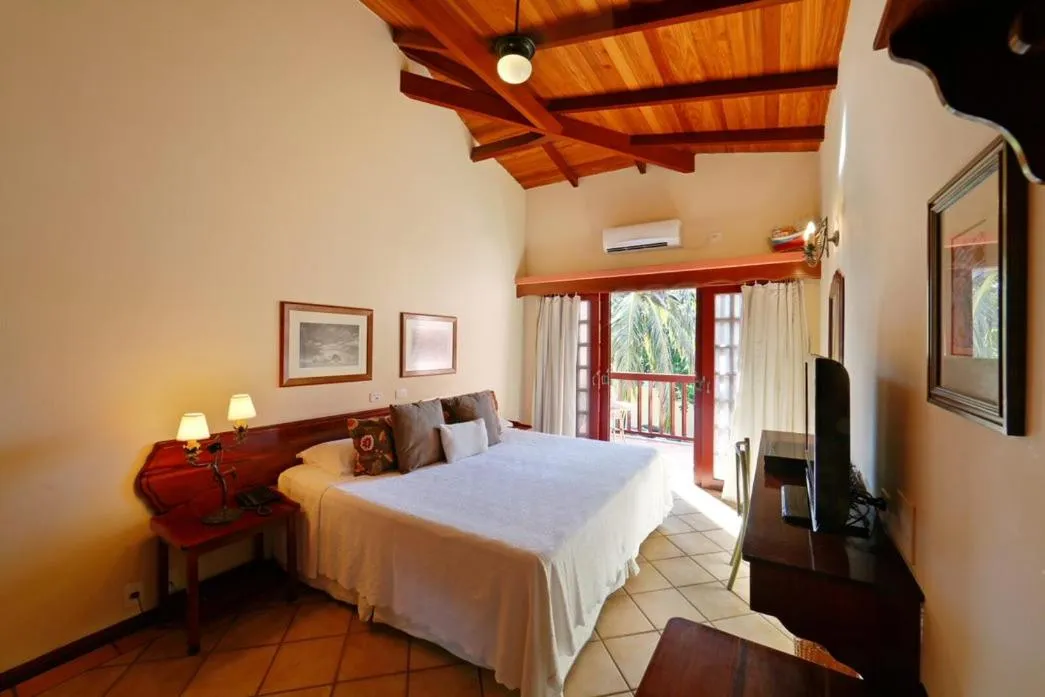 TV and multimedia, Bed in Manary Praia Hotel