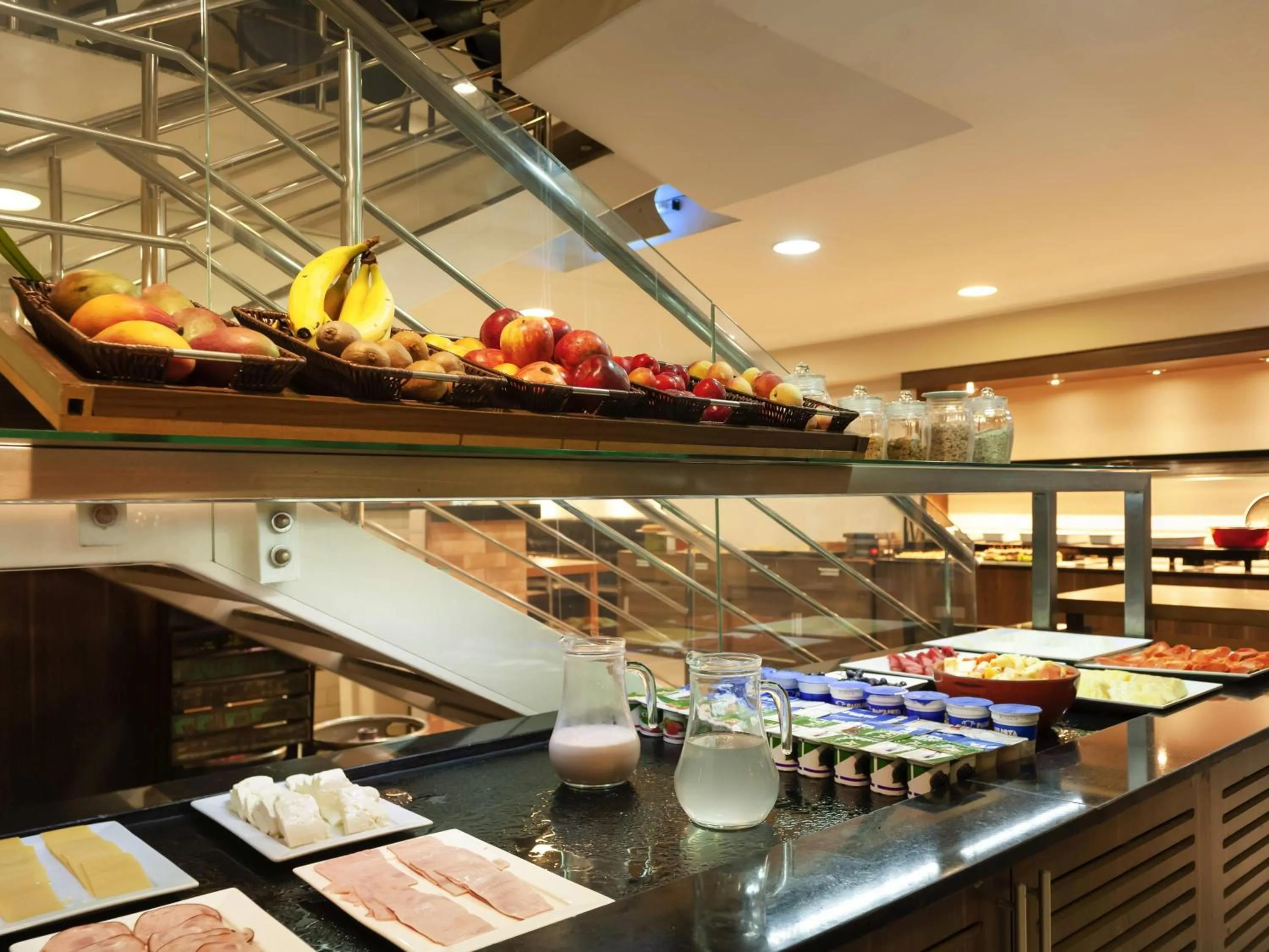 Breakfast in Mercure Rio de Janeiro Nova Iguaçu