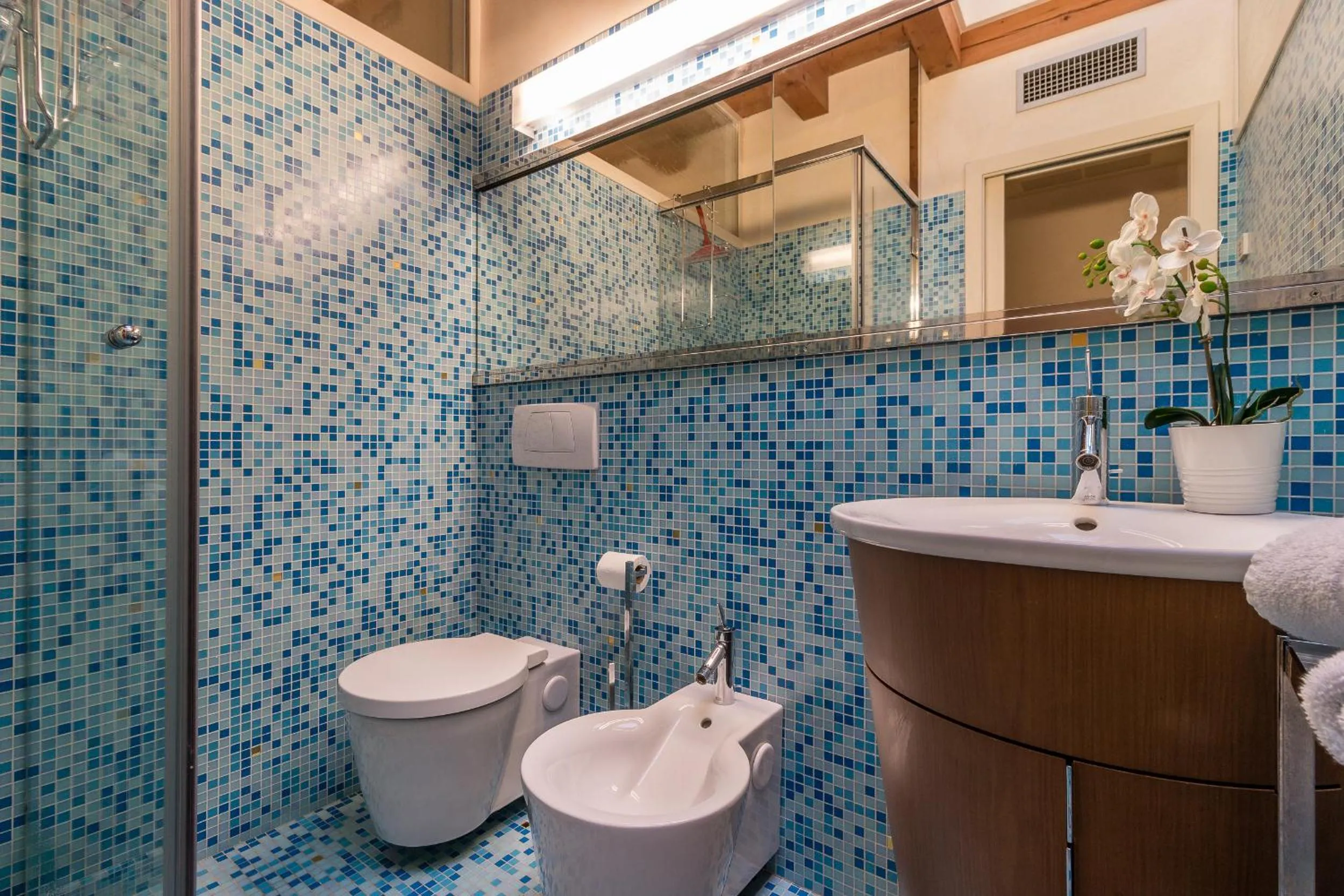 Shower in Rialto Mercato a Family in Venice like at Home