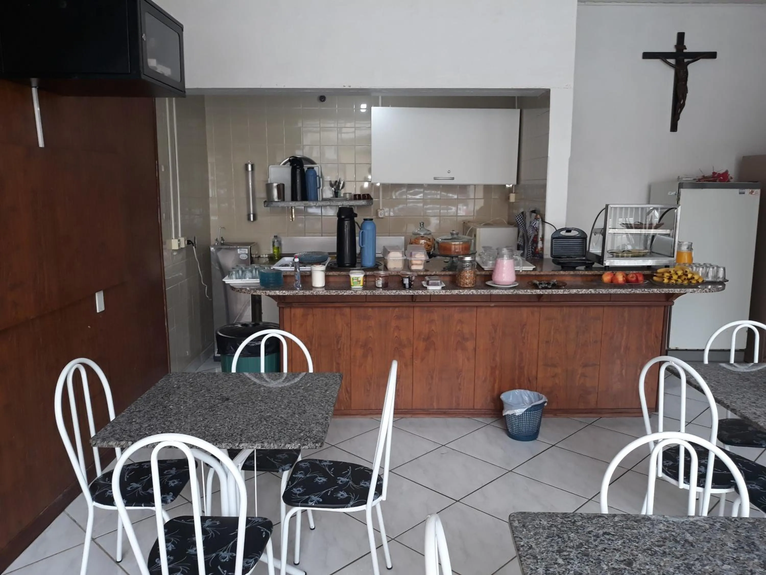 HOTEL PINOTTI LTDA