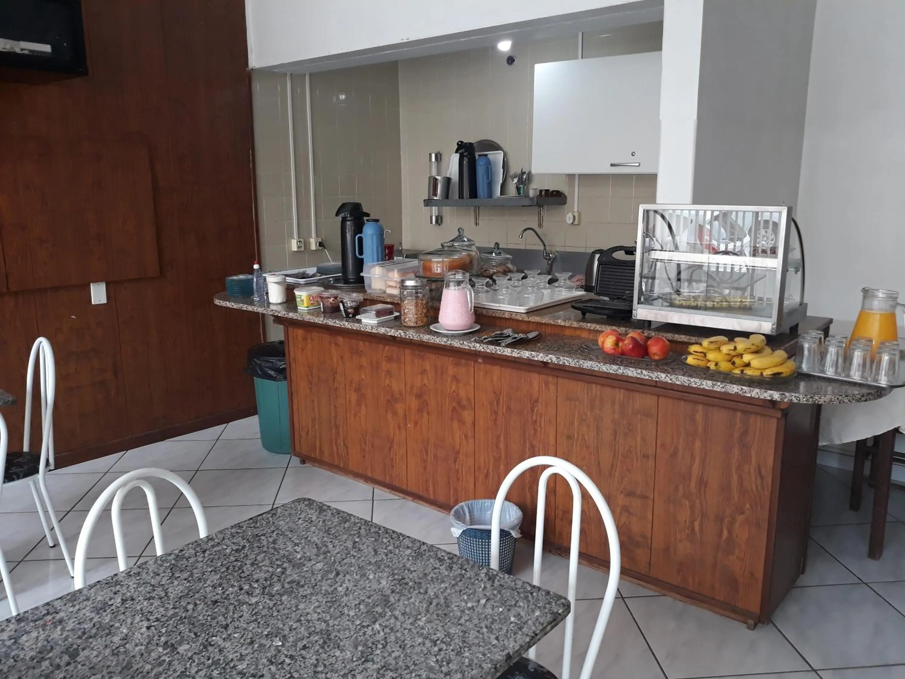 HOTEL PINOTTI LTDA