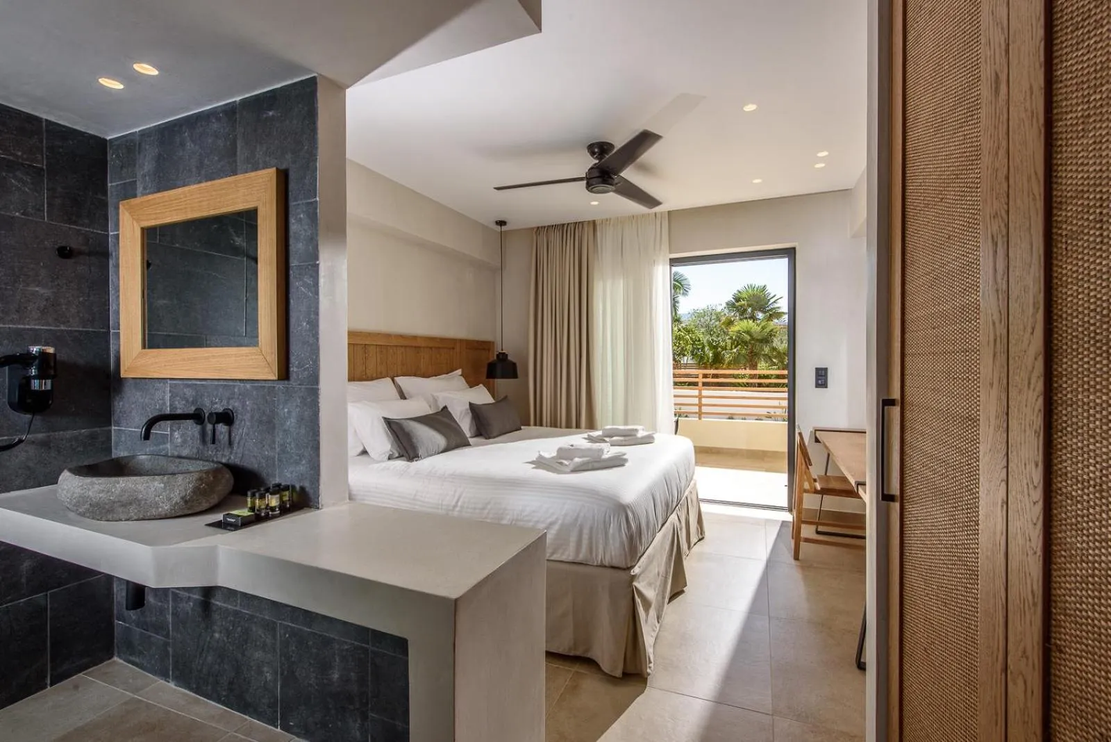 Photo of the whole room, Bed in AneSea Hotel