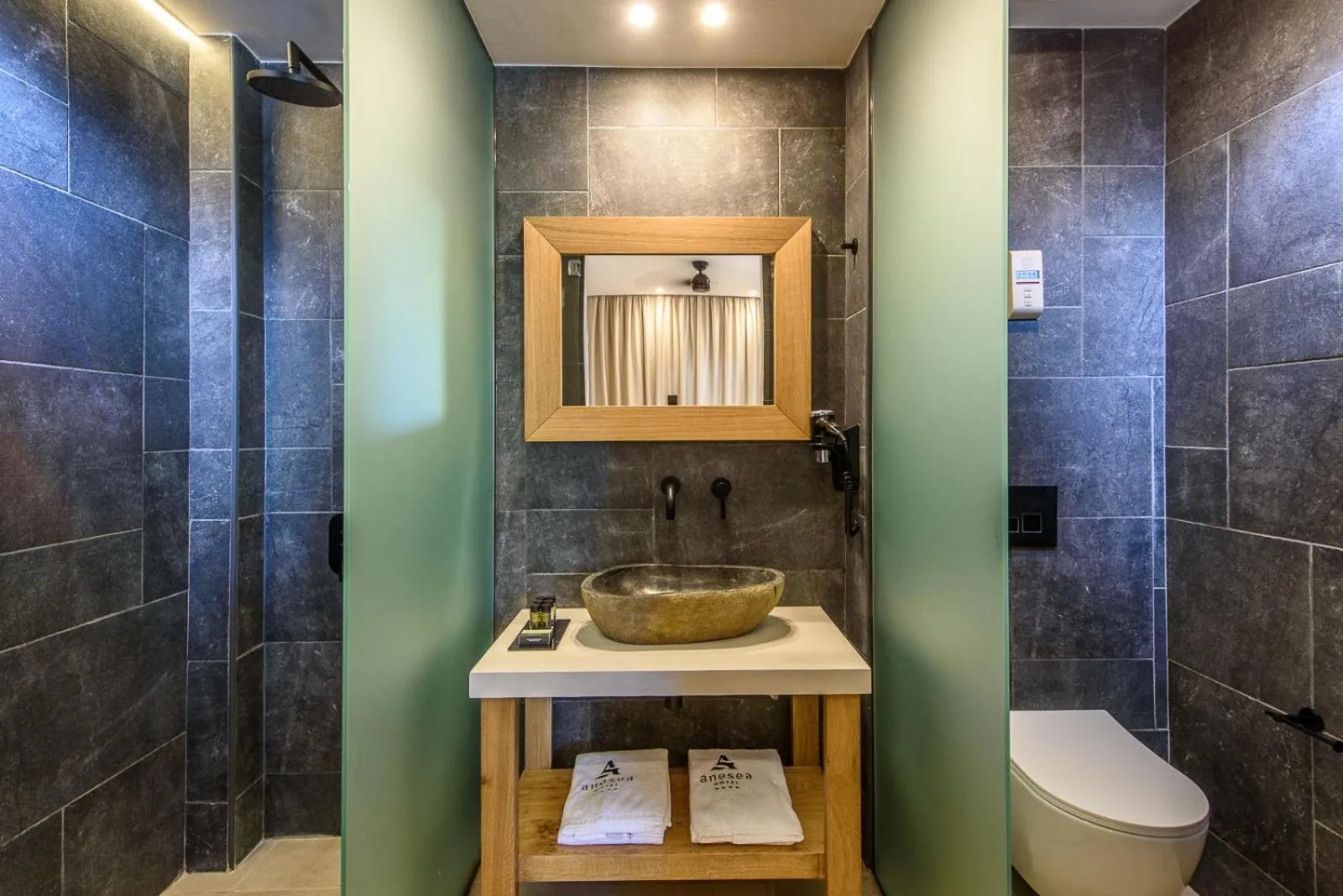 Shower in AneSea Hotel