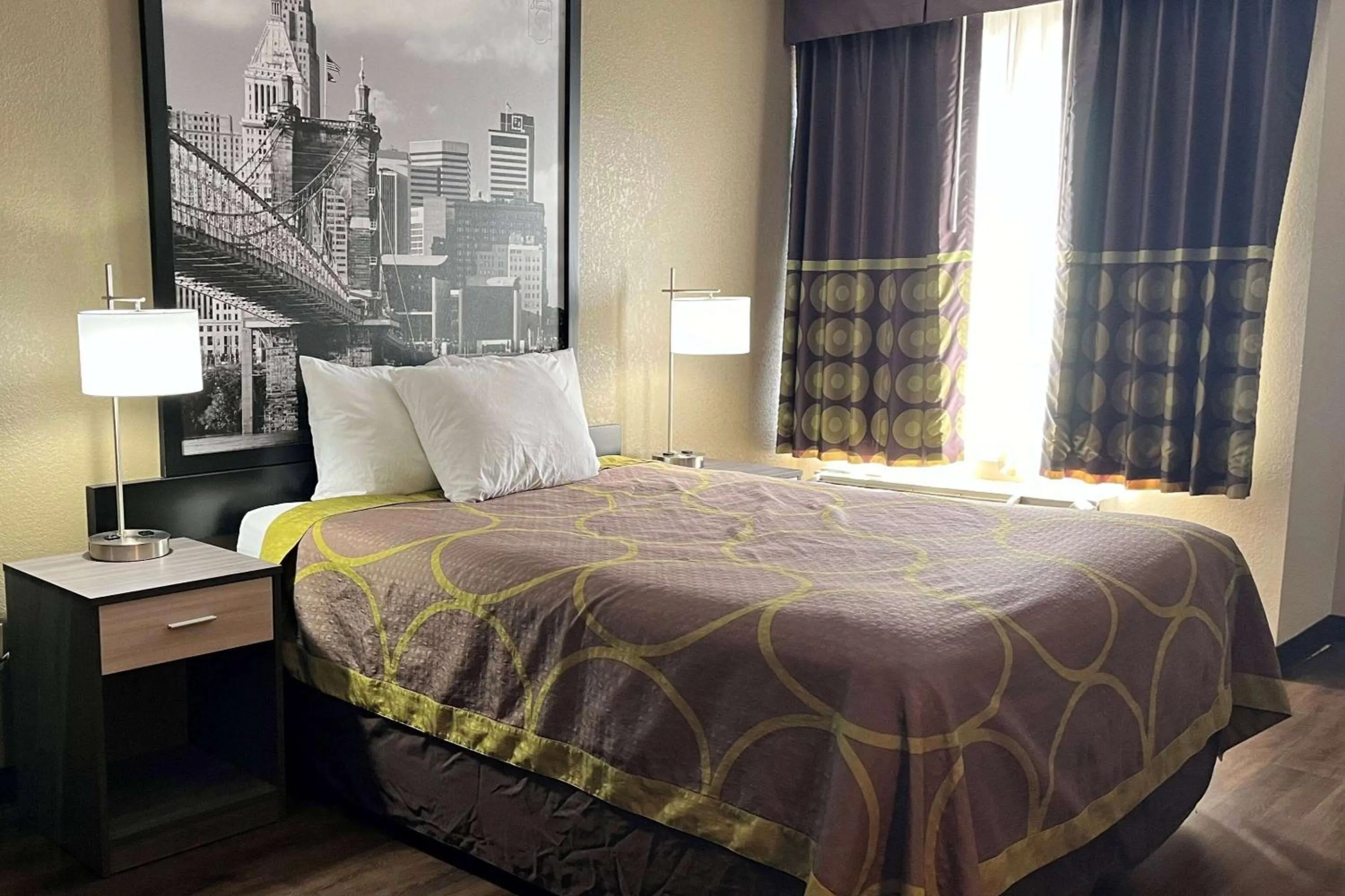 Photo of the whole room, Bed in Super 8 by Wyndham Harrison OH