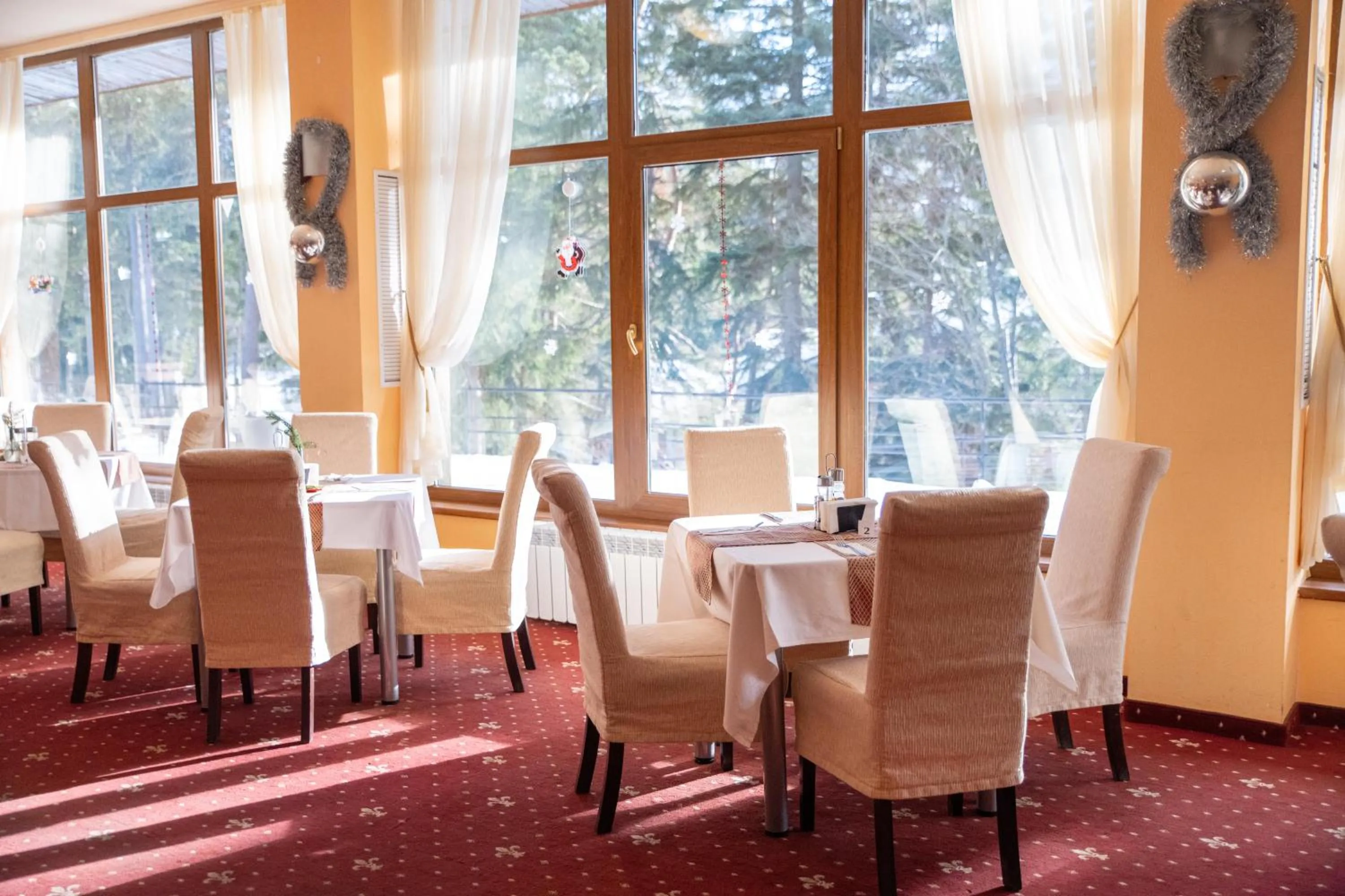 Restaurant/places to eat in Hotel Borovets Edelweiss