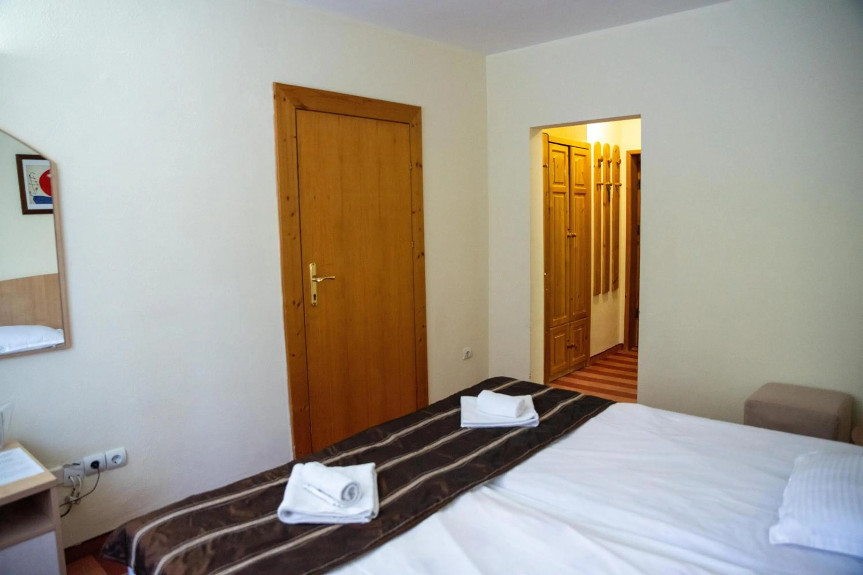 Bed in Hotel Borovets Edelweiss