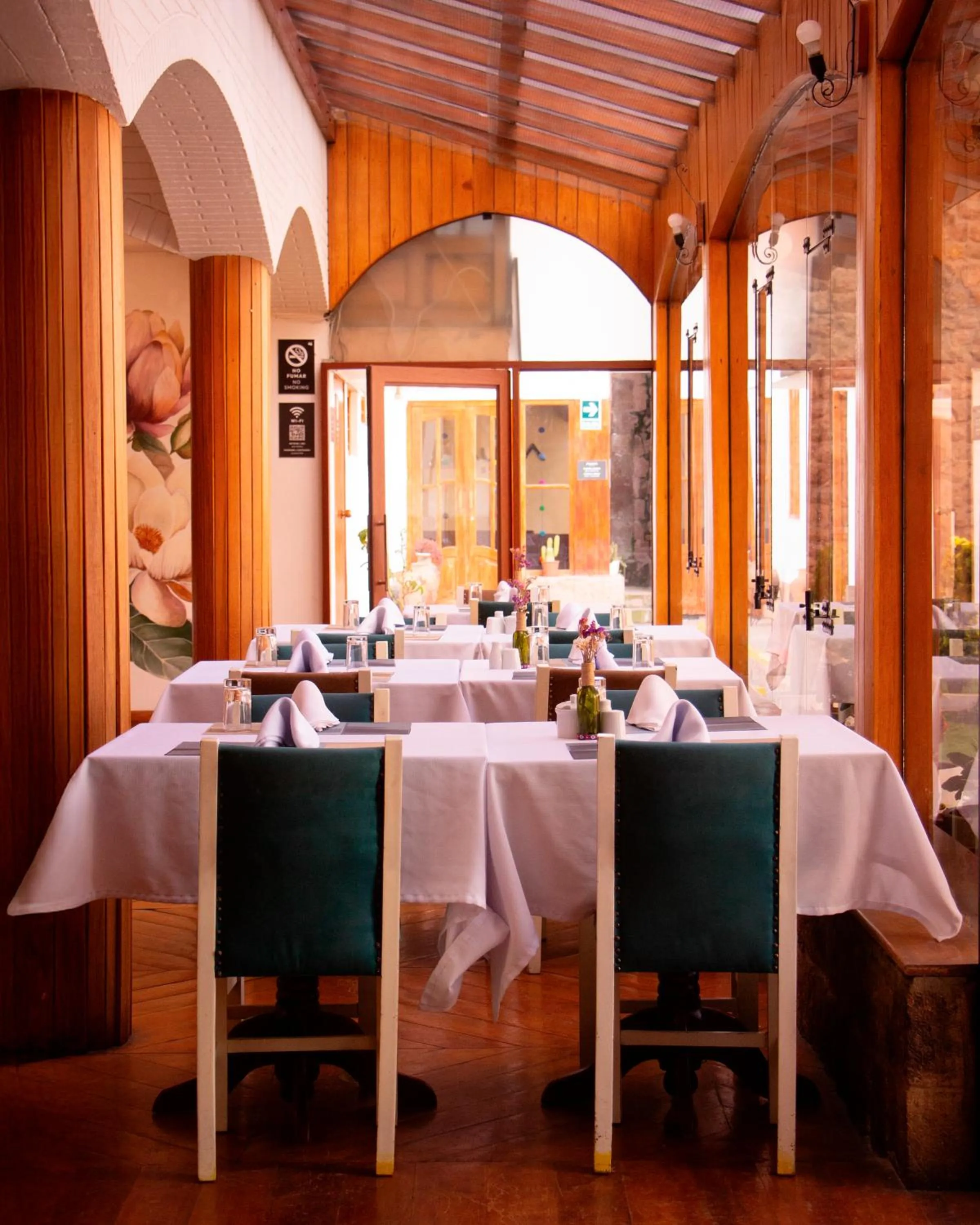 Restaurant/places to eat in Hotel Monasterio San Pedro