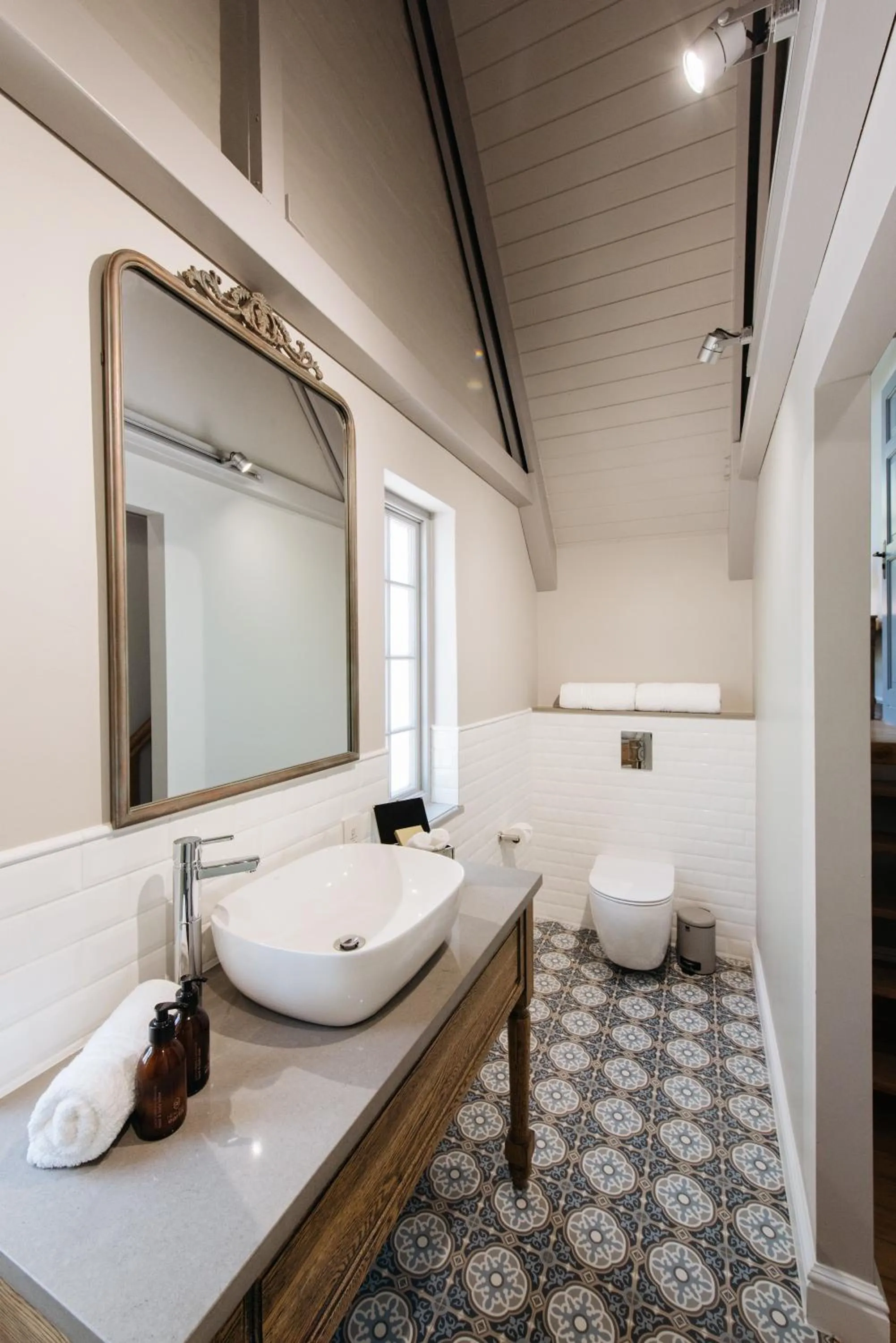 Shower in Simonzicht Guest House