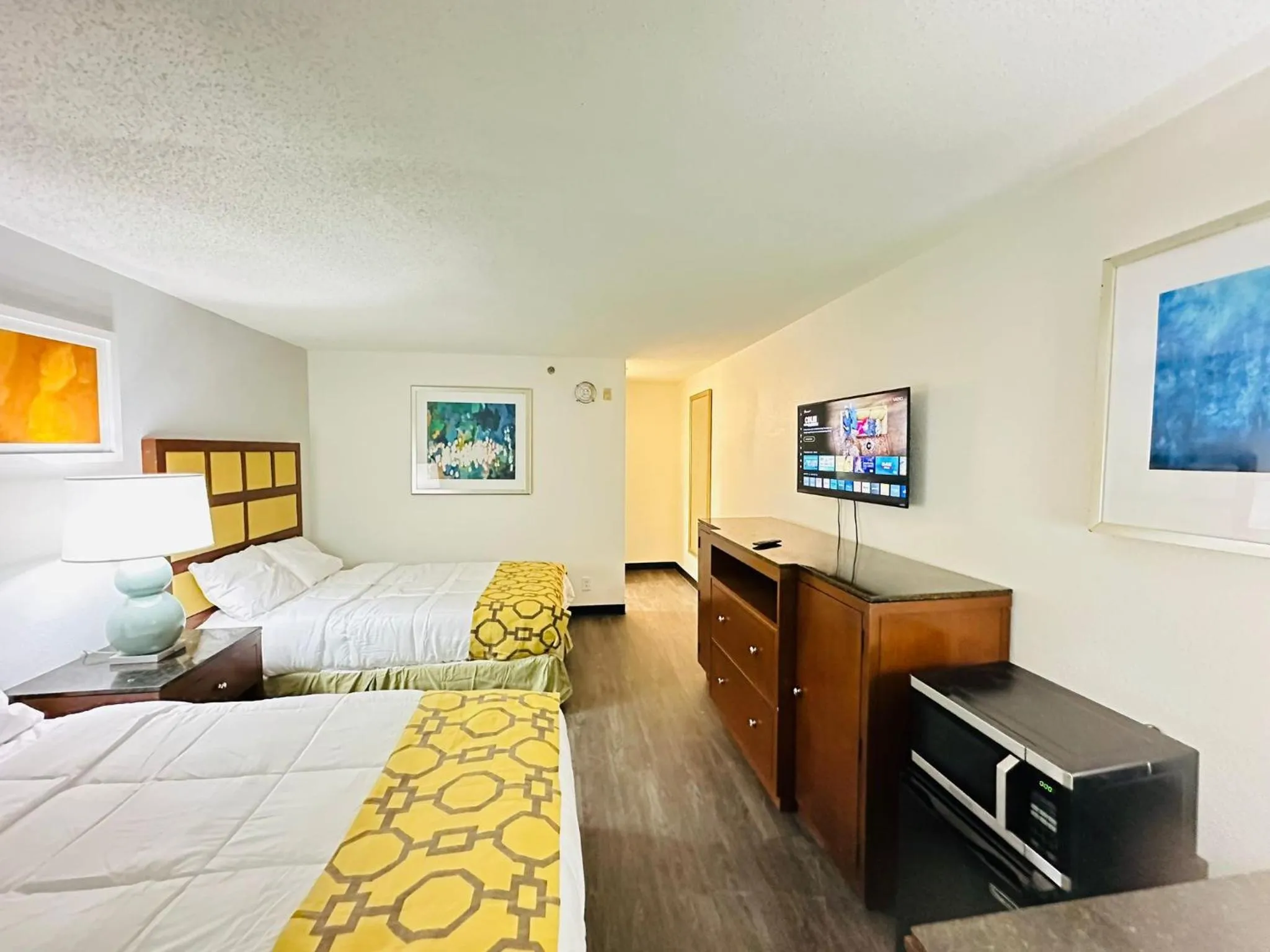 Bed in Baymont Inn and Suites by Wyndham Columbus / Near OSU