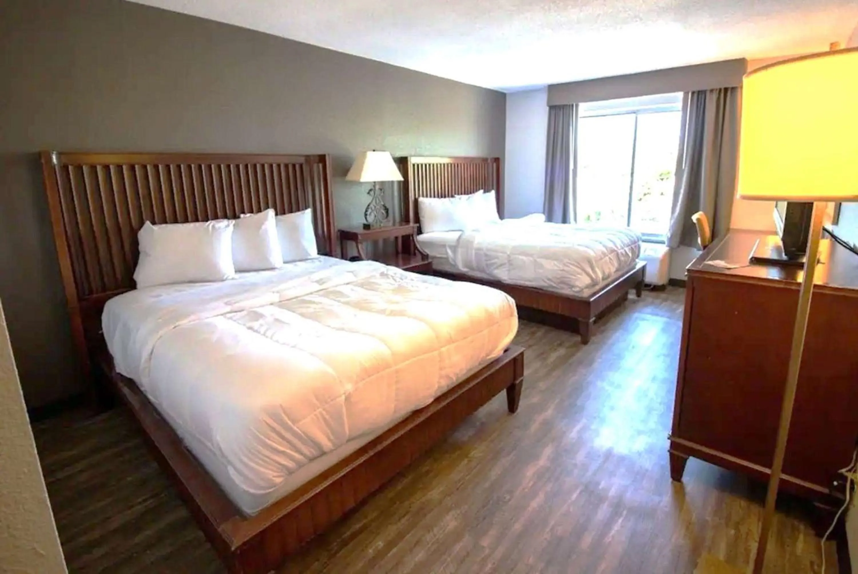 Photo of the whole room, Bed in Baymont Inn and Suites by Wyndham Columbus / Near OSU