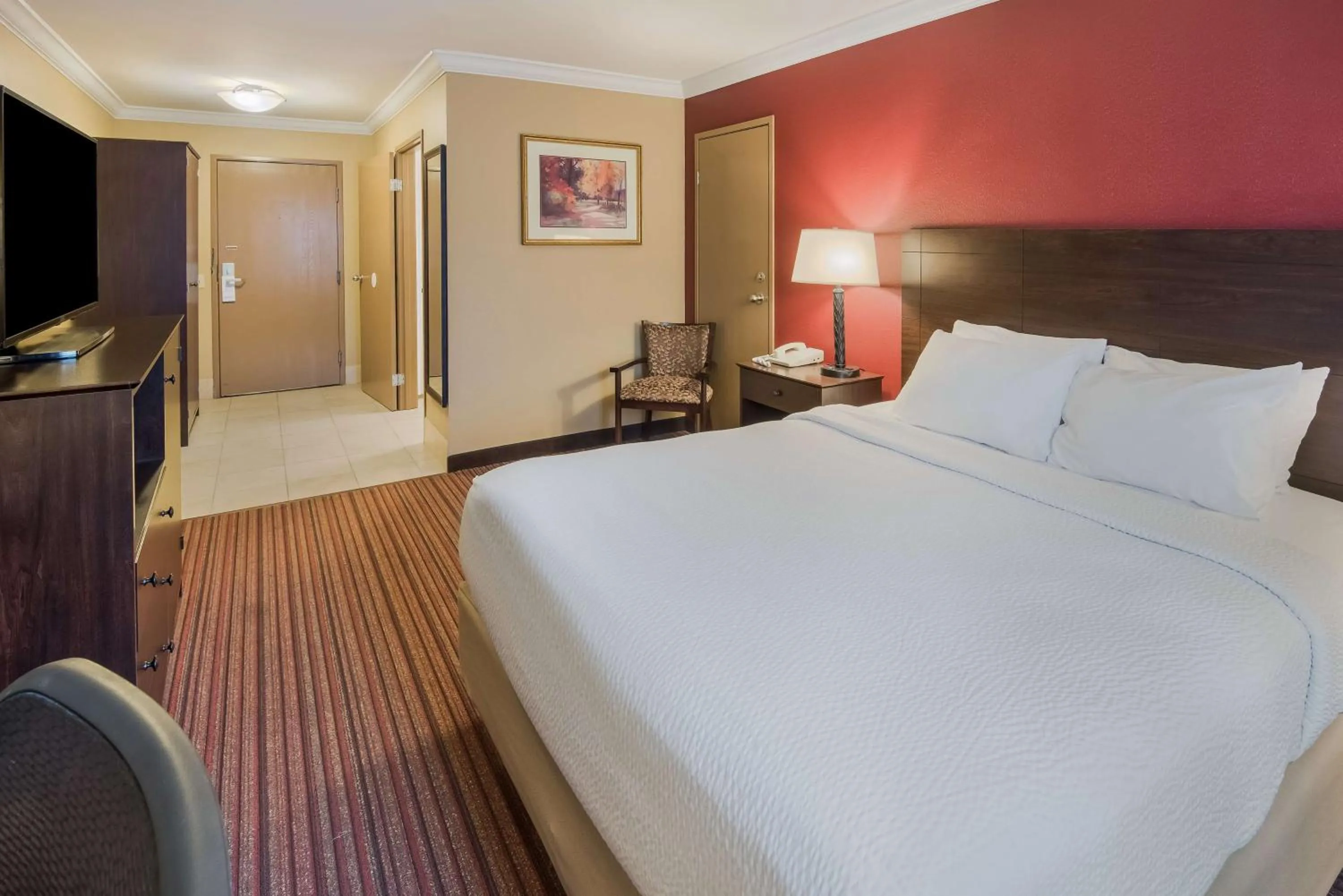 Bed in Best Western Sycamore Inn