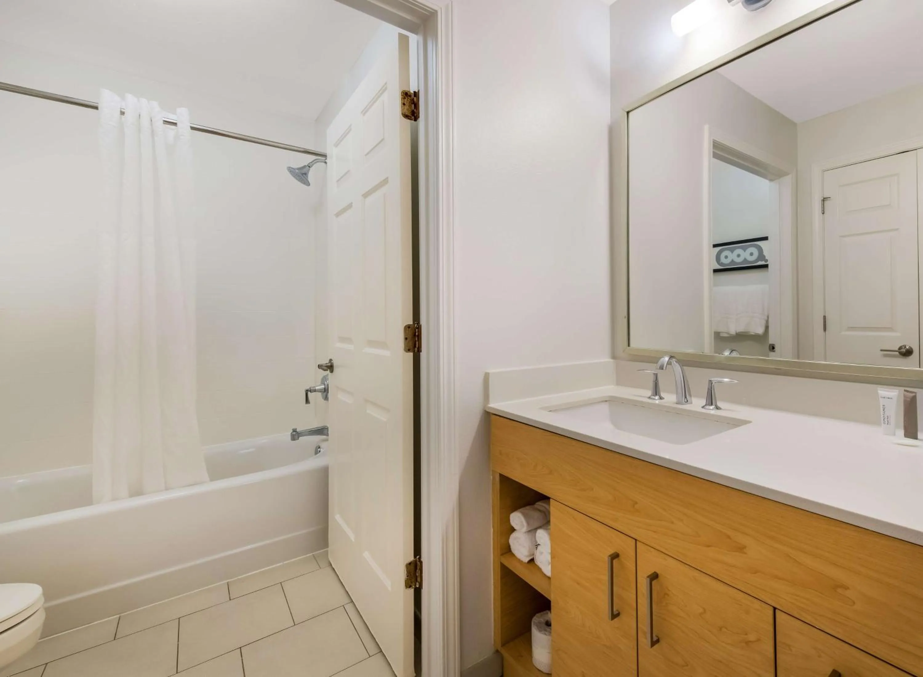 Bathroom in Sonesta ES Suites Charlotte Arrowood