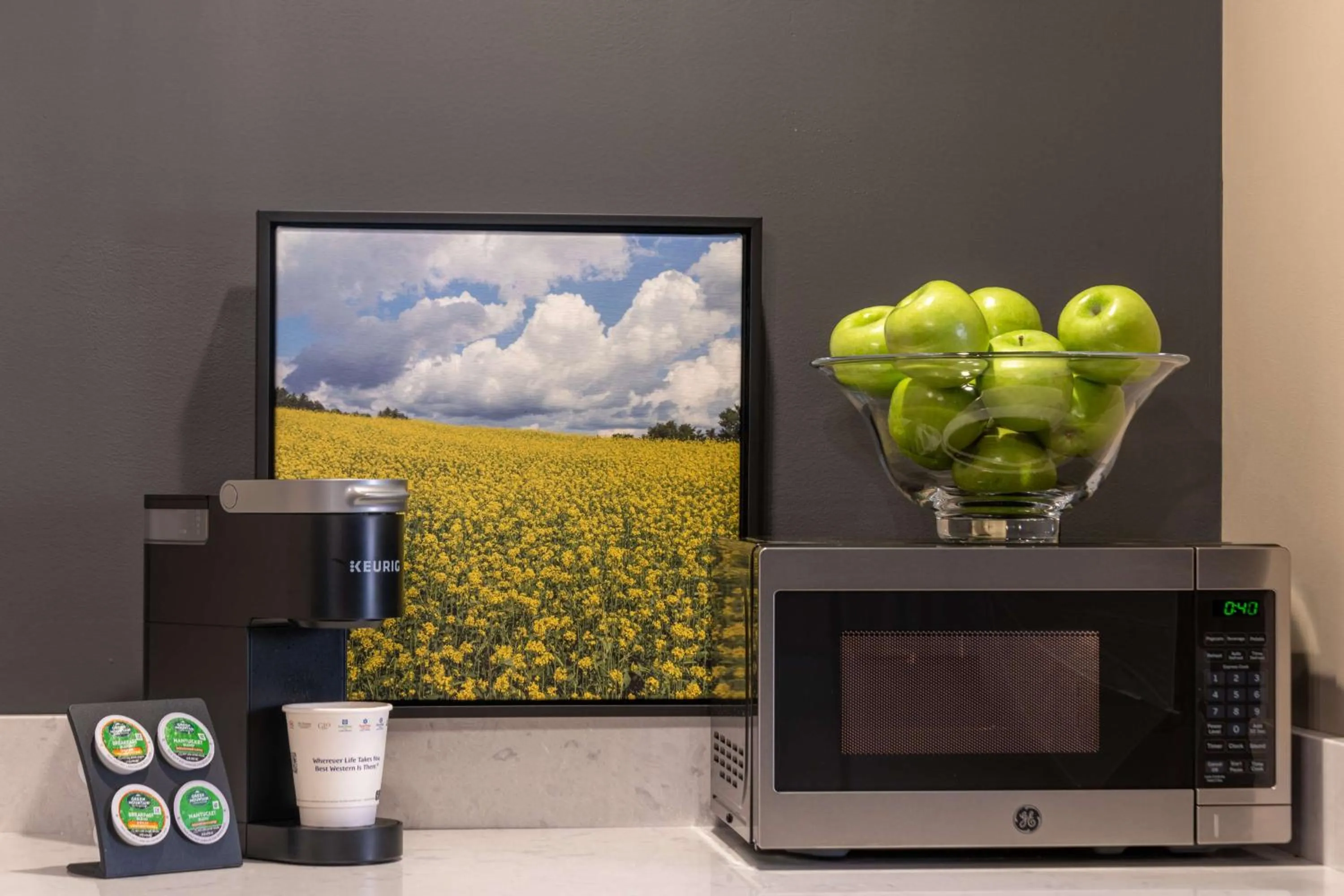 Kitchen or kitchenette in Best Western Plus Waterbury - Stowe