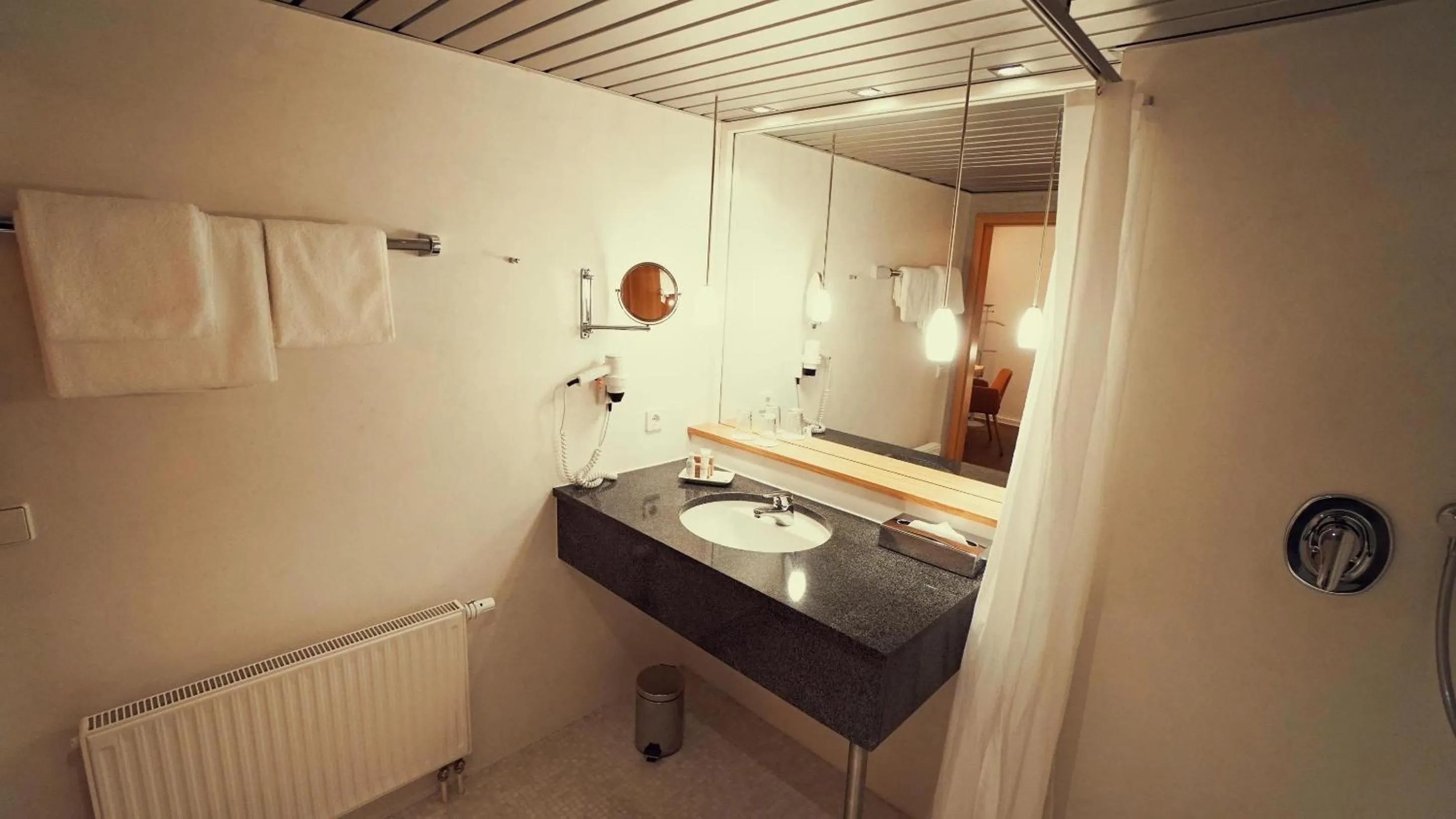 Bathroom in Hotel Adler Asperg