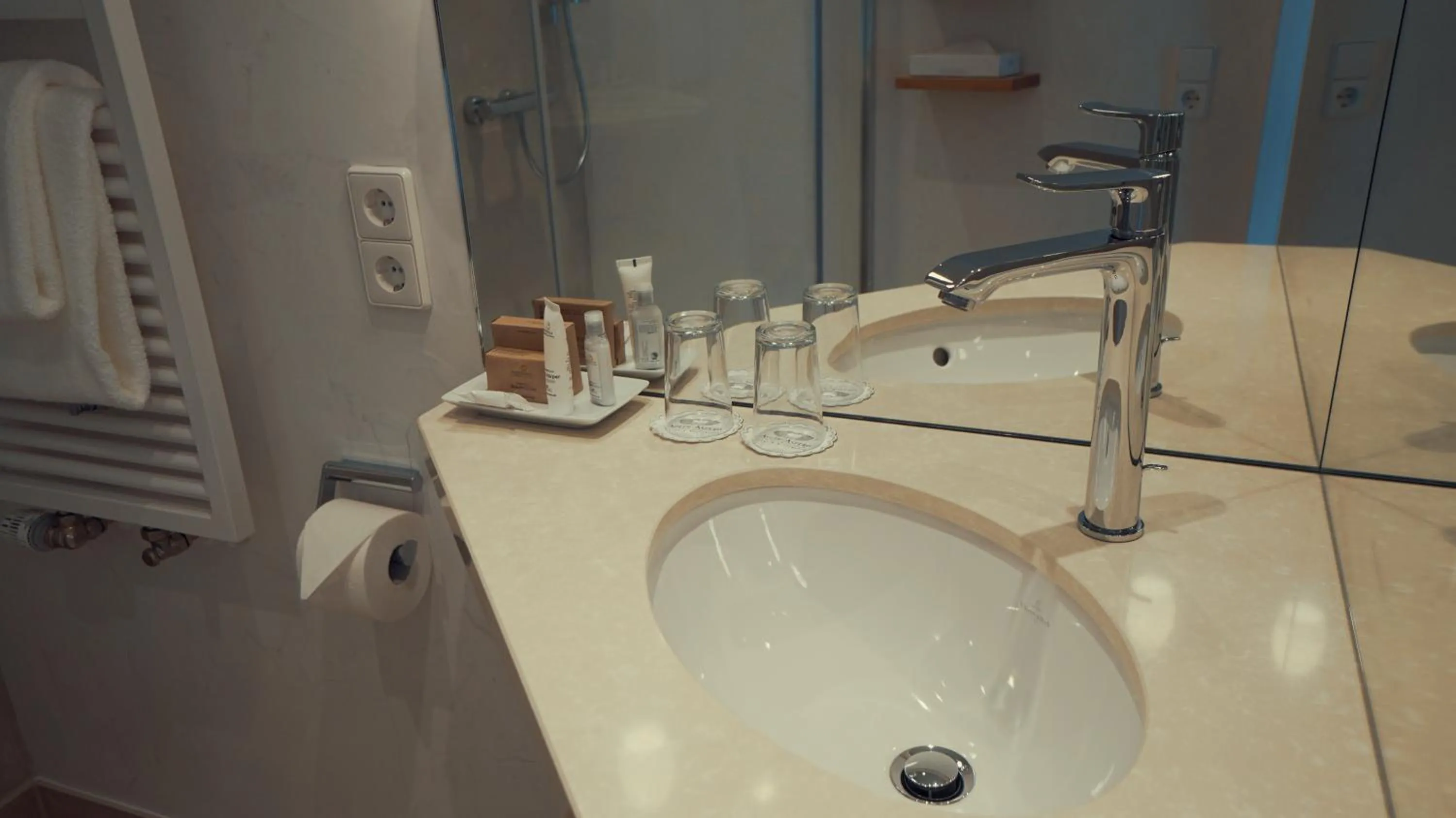 Bathroom in Hotel Adler Asperg