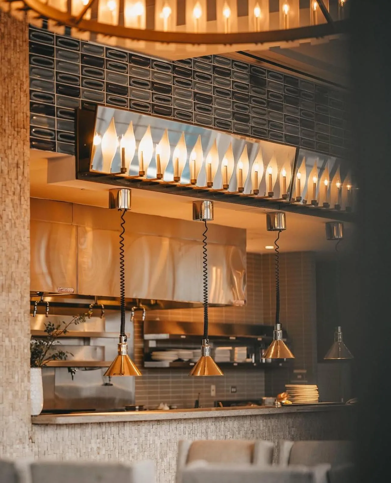 Restaurant/places to eat in Le Meridien Arlington