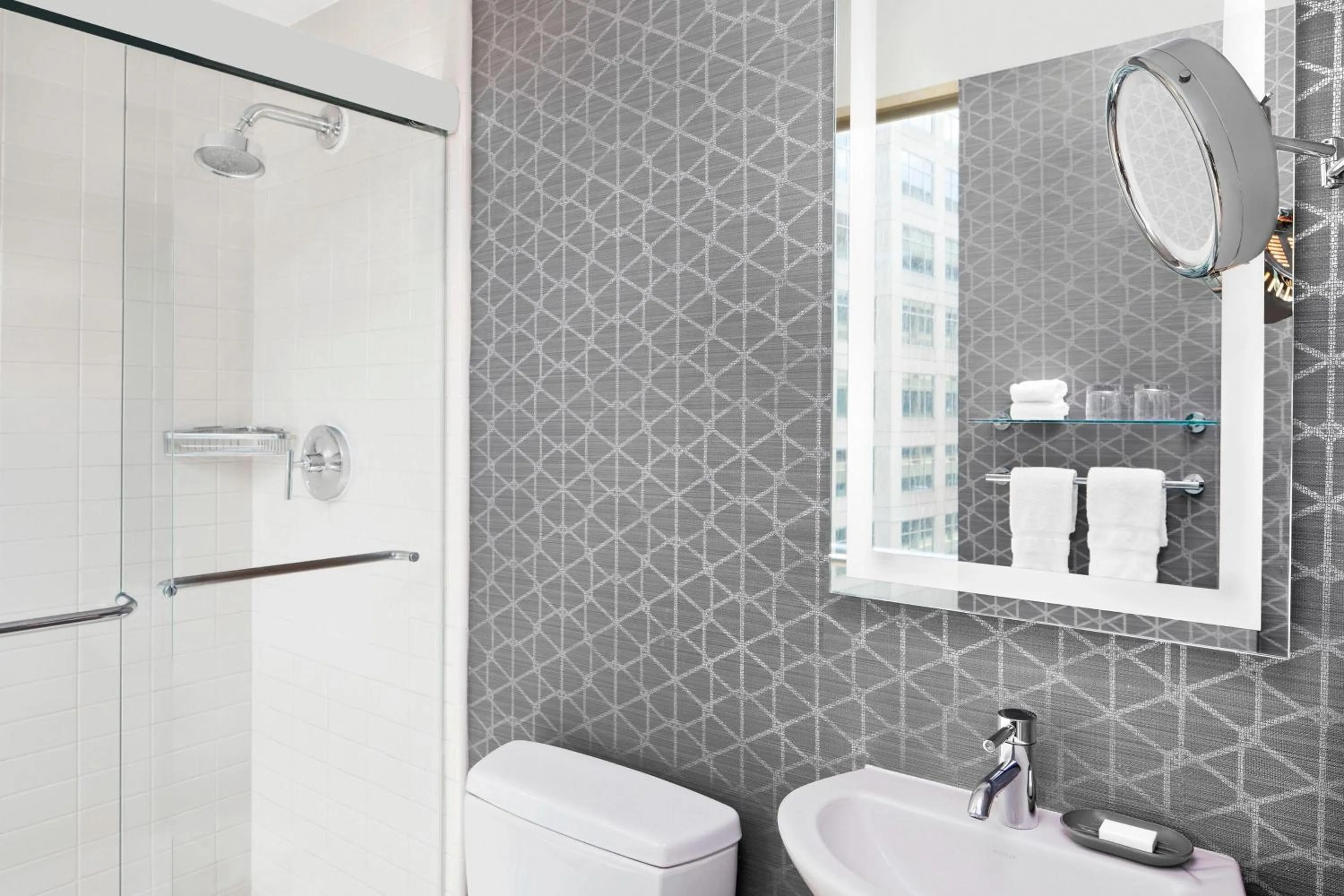 Bathroom in Le Meridien Arlington