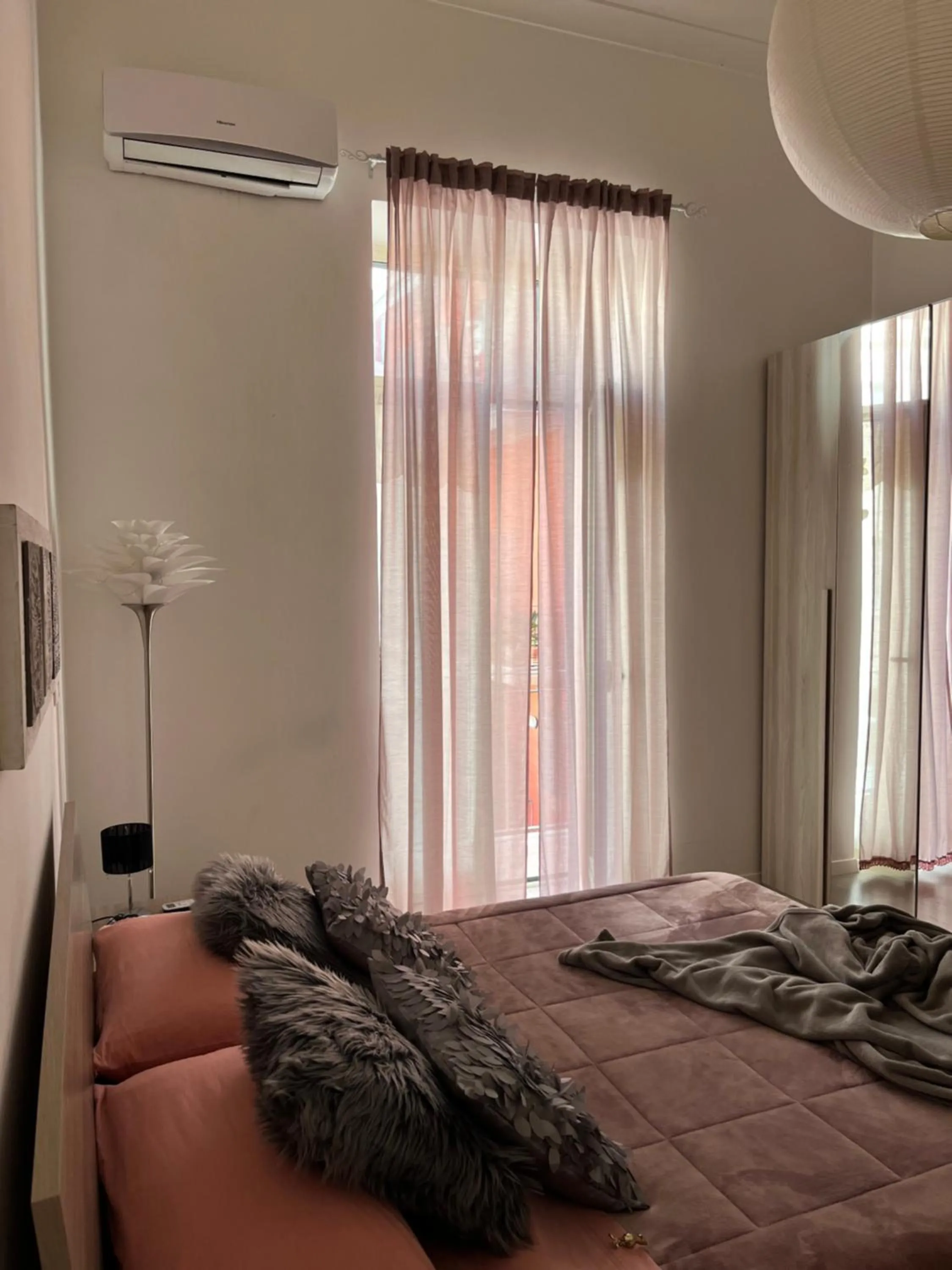 Bedroom, Bed in Serapisuite