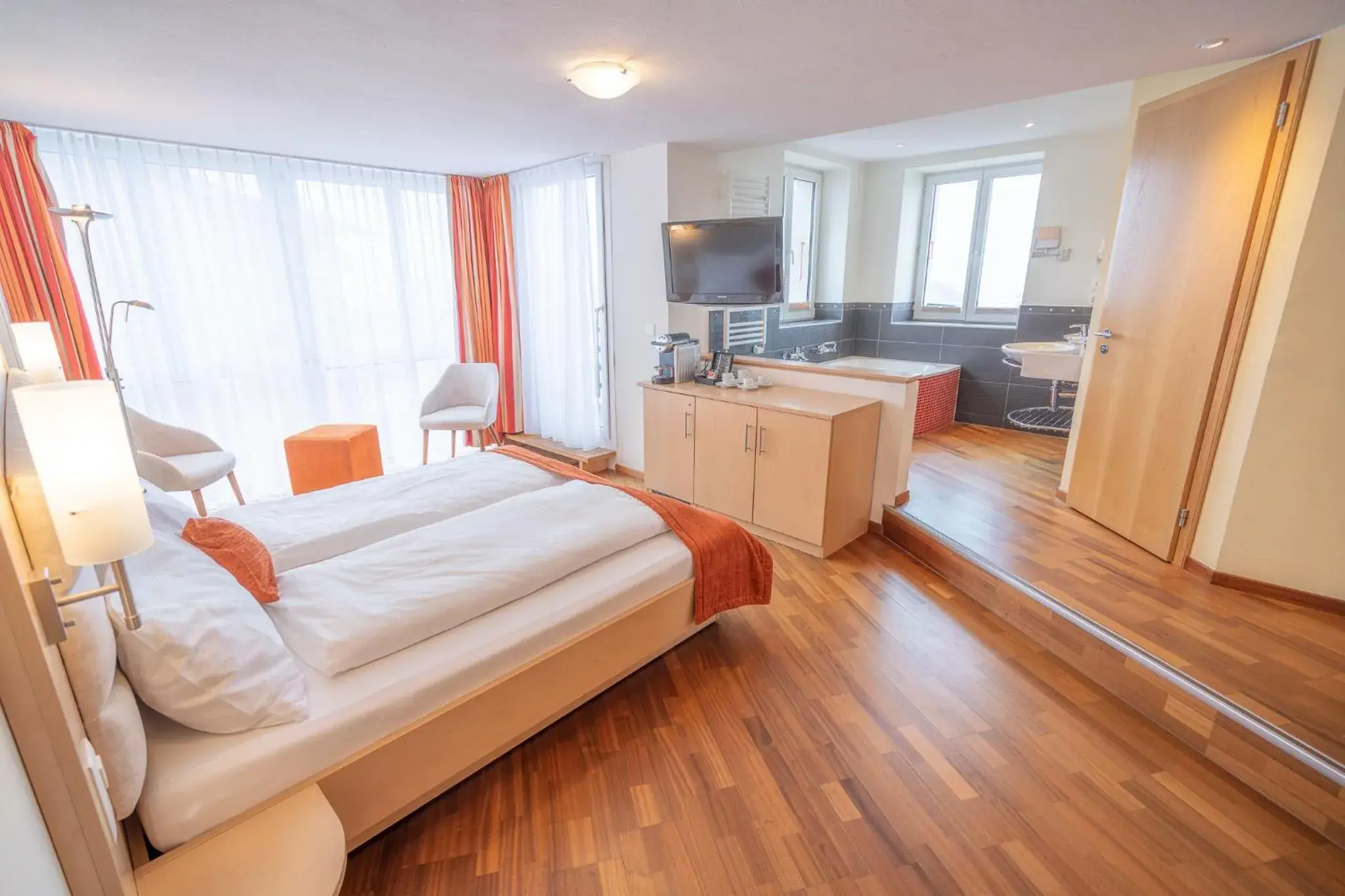 Premium Double Room in Lifestyle & Spa Hotel Grächerhof Premium Double Room in Lifestyle & Spa Hotel Grächerhof