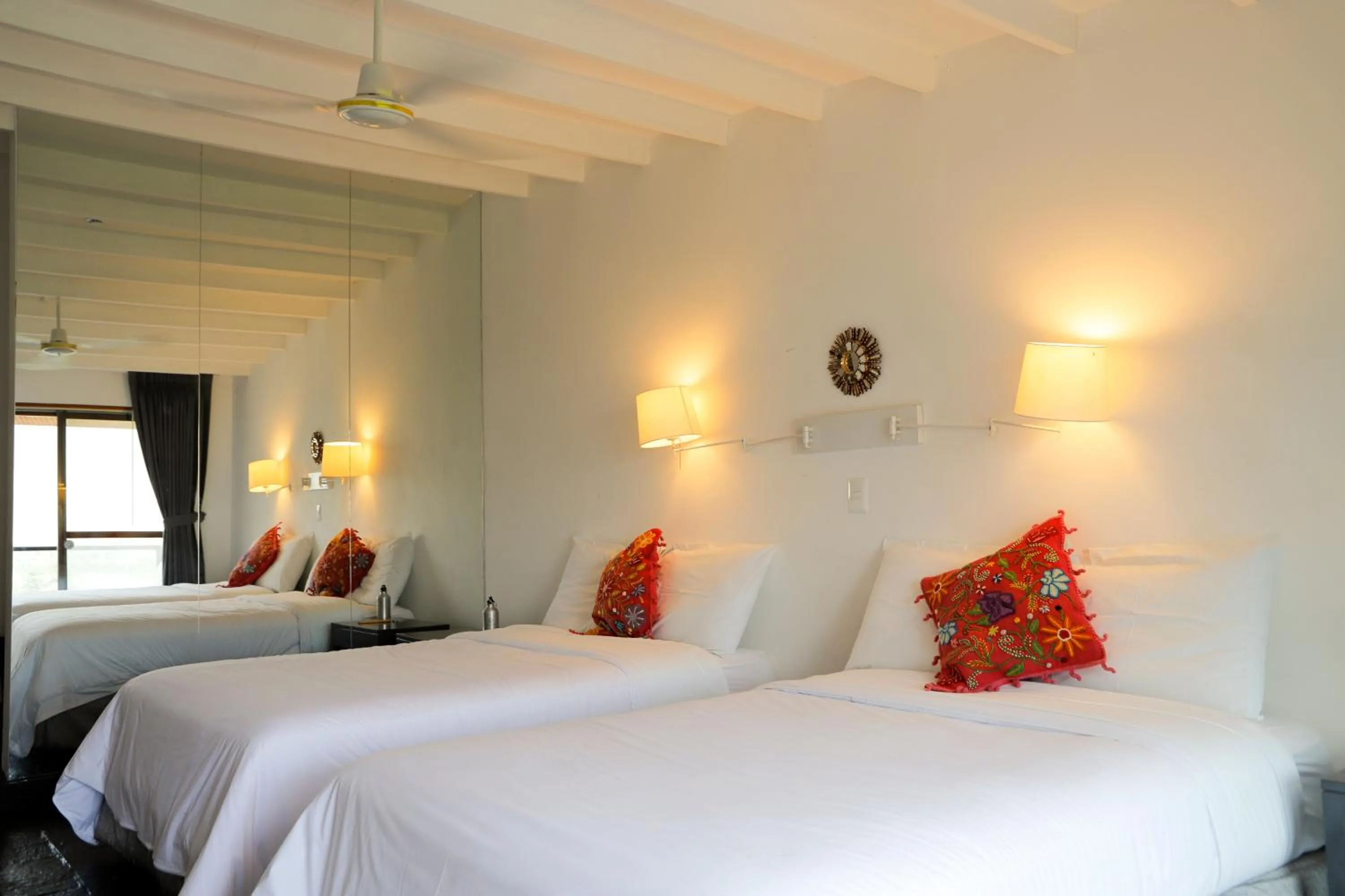 Photo of the whole room, Bed in Empedrada Ranch & Lodge - Hotel Asociado Casa Andina