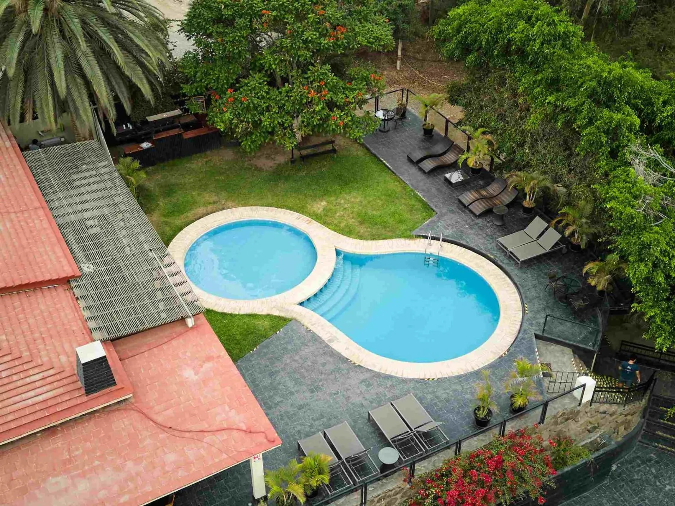 Swimming pool in Empedrada Ranch & Lodge - Hotel Asociado Casa Andina