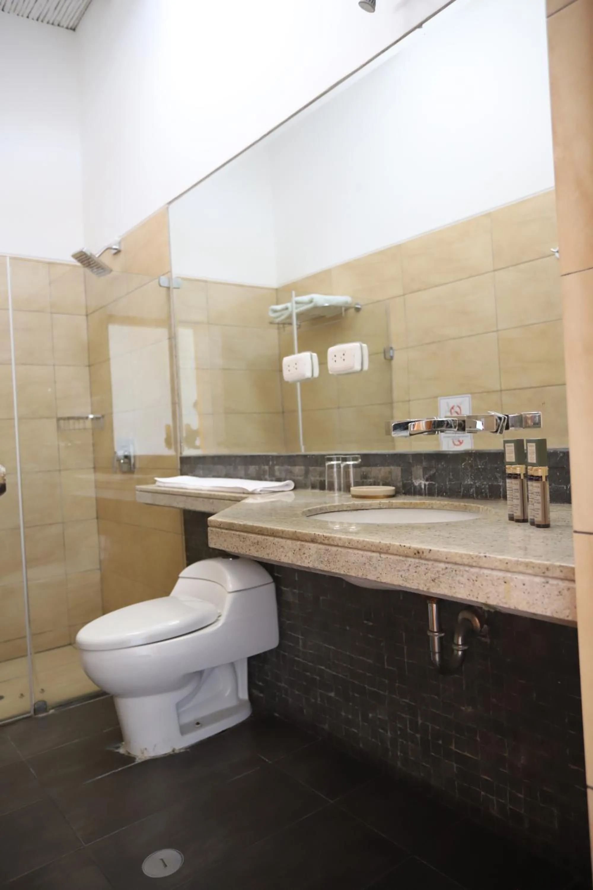 Bathroom in Empedrada Ranch & Lodge - Hotel Asociado Casa Andina