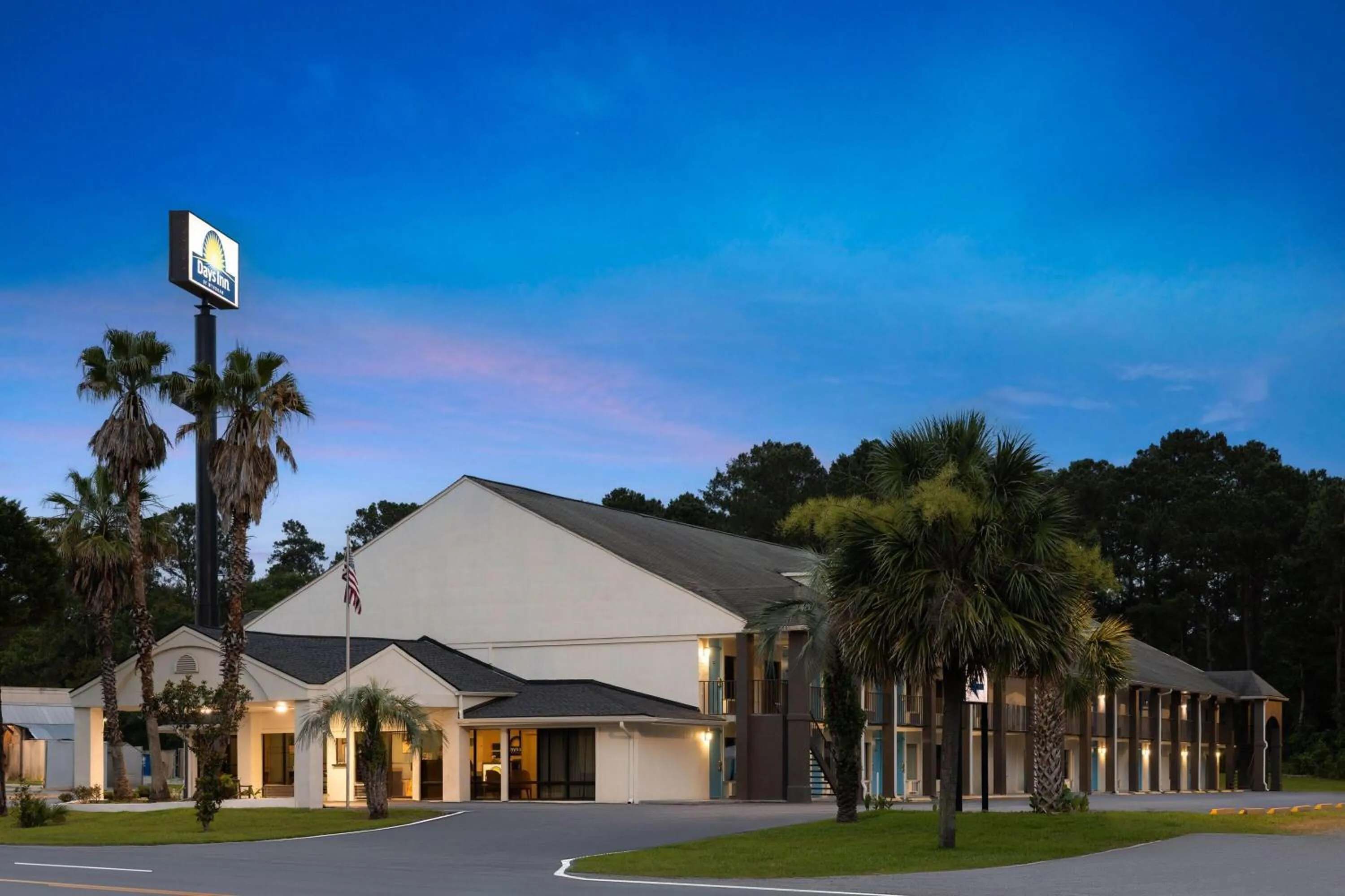 Property building in Days Inn by Wyndham Hardeeville Near Hilton Head