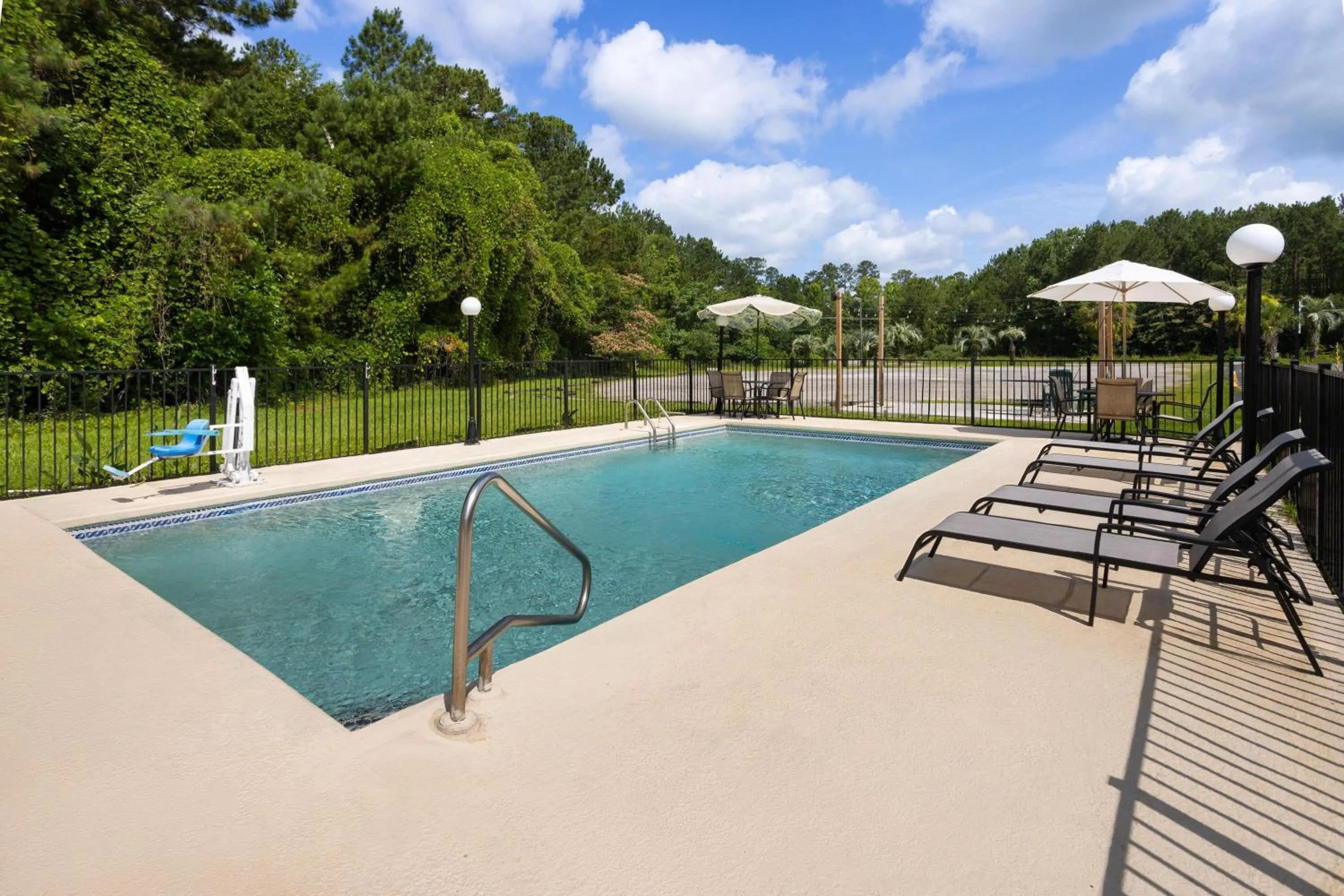 Swimming pool in Days Inn by Wyndham Hardeeville Near Hilton Head