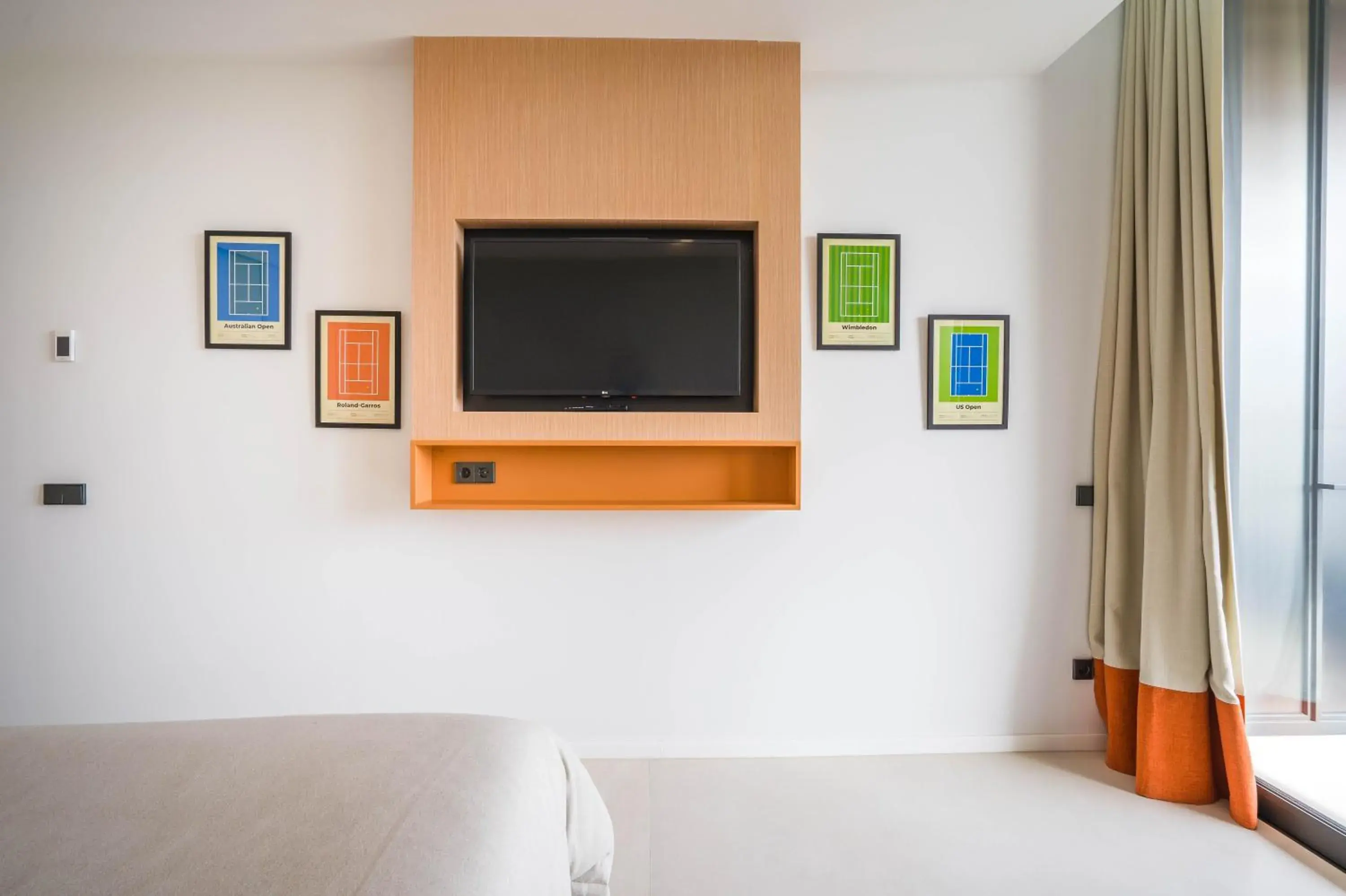 TV and multimedia, Bed in Rafa Nadal Residence TV and multimedia, Bed in Rafa Nadal Residence